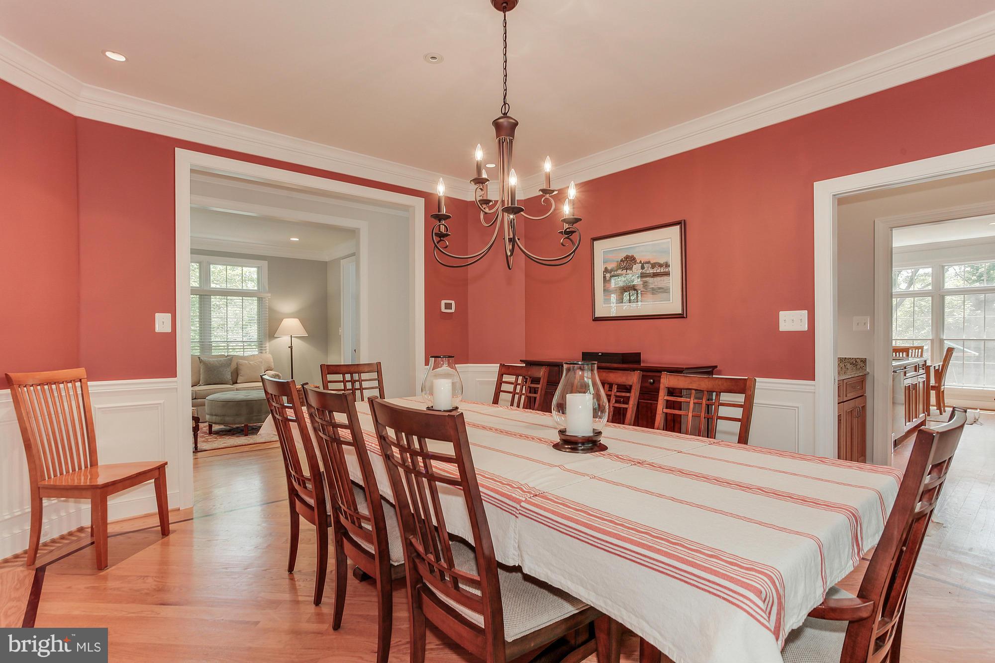 NORTH BARCROFT - Residential