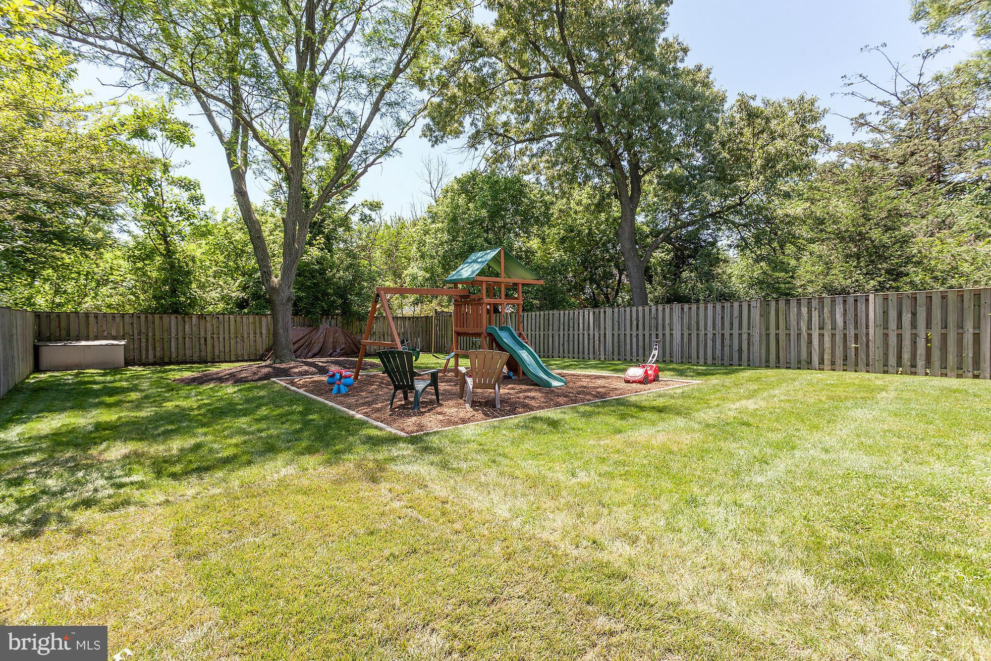 NORTH BARCROFT - Residential