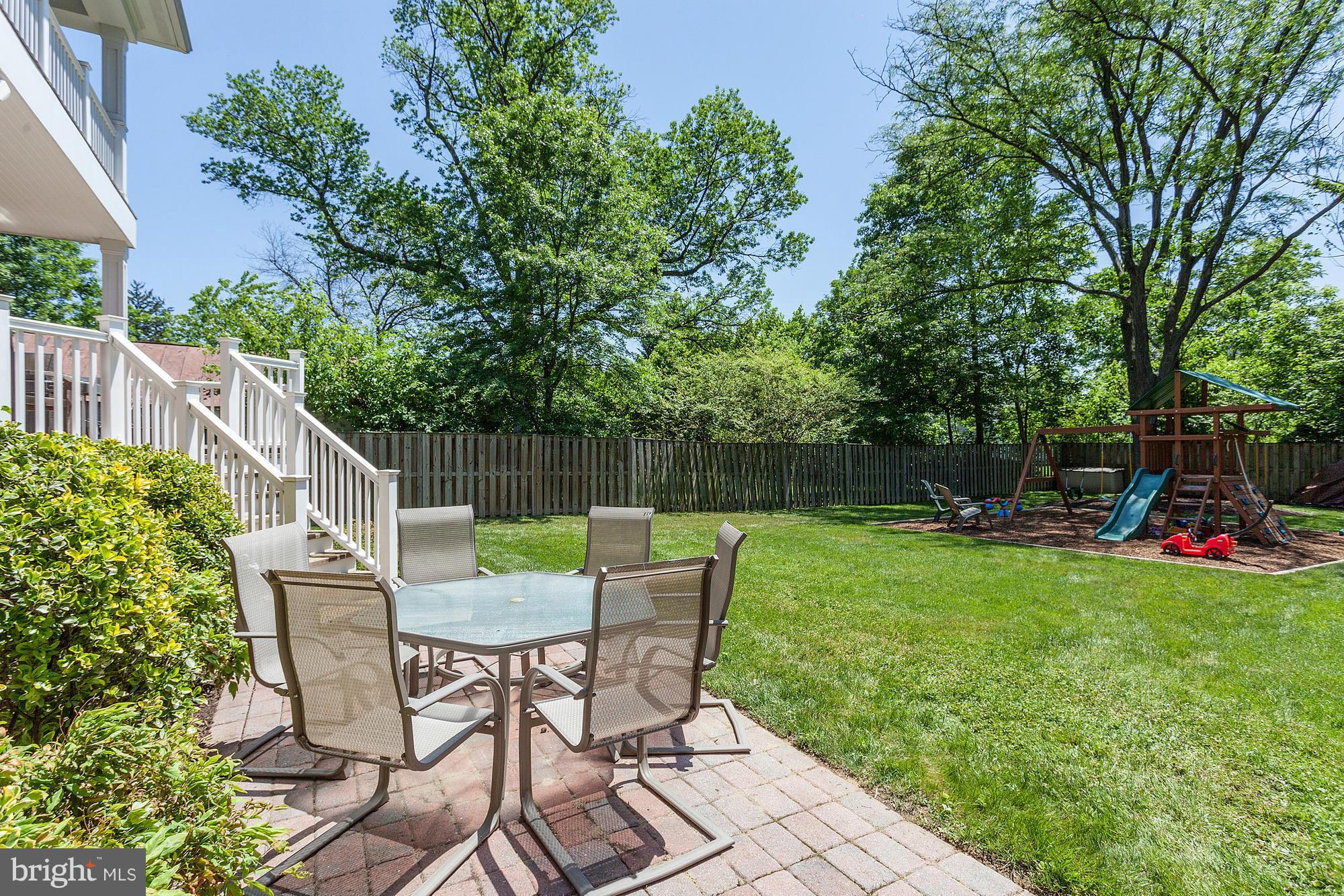 NORTH BARCROFT - Residential