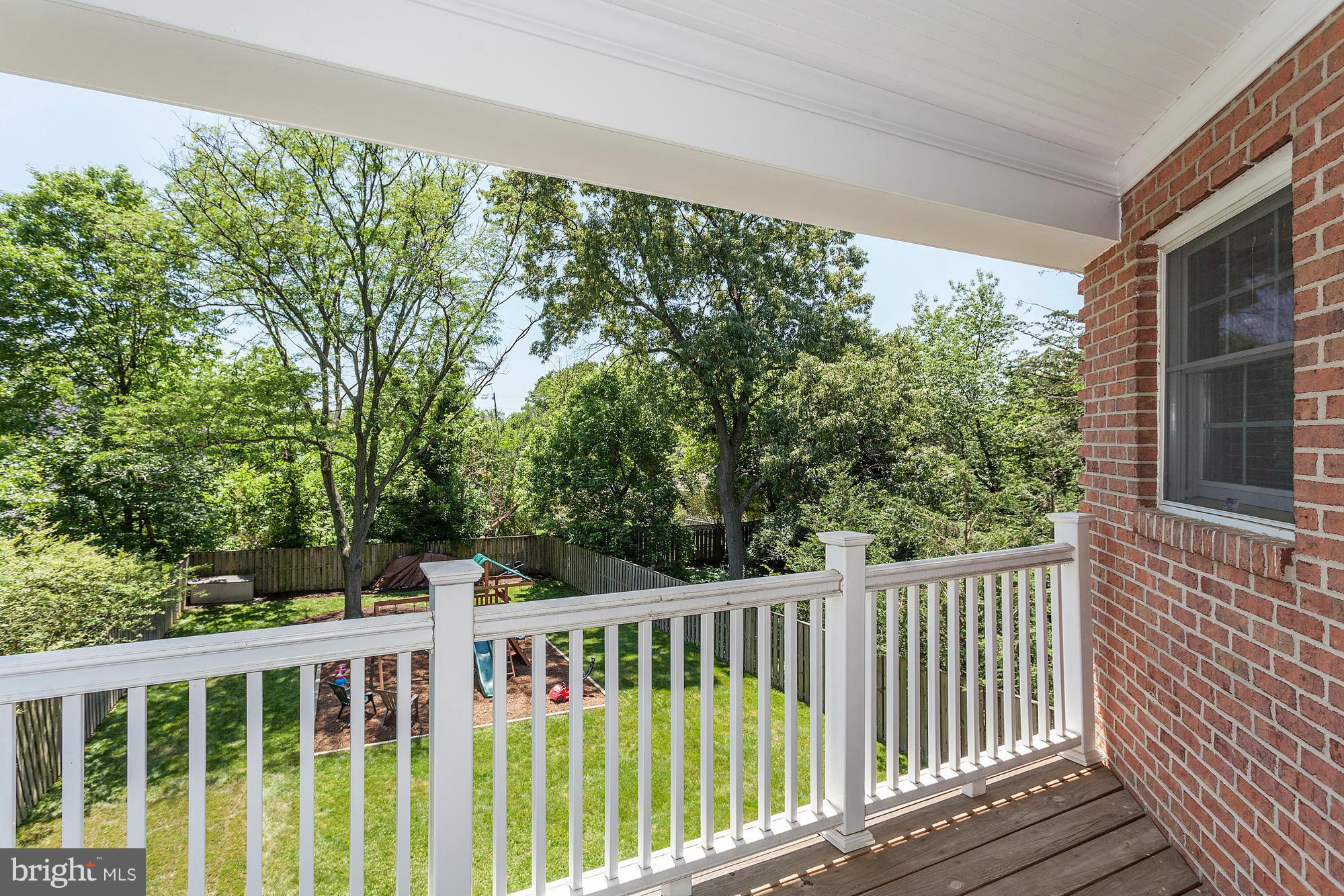 NORTH BARCROFT - Residential