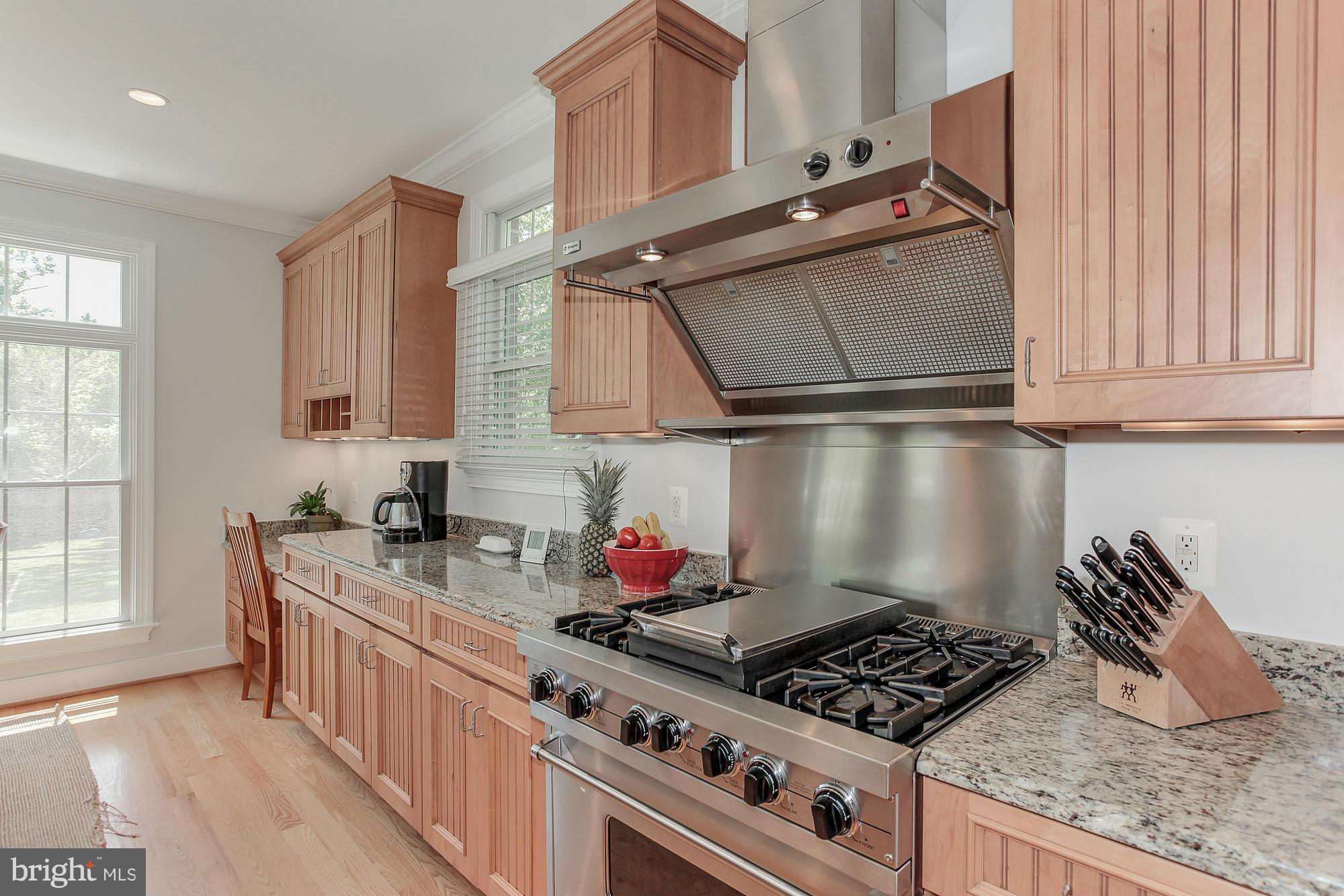 NORTH BARCROFT - Residential