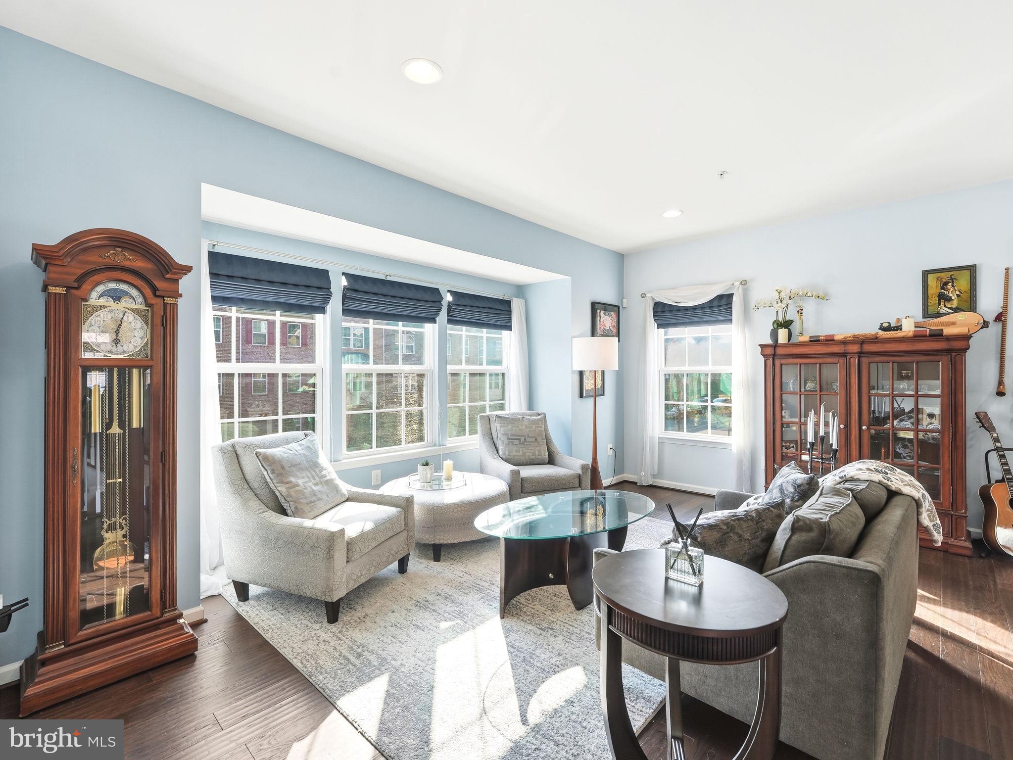 2538 BALDWIN CRESCENT NE