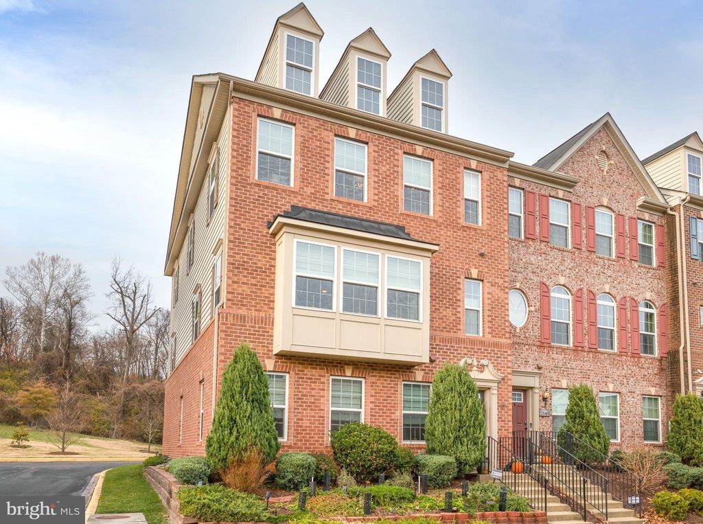 Photo of 2538 Baldwin Crescent NE, WASHINGTON, DC 20018 (MLS # DCDC2234158)