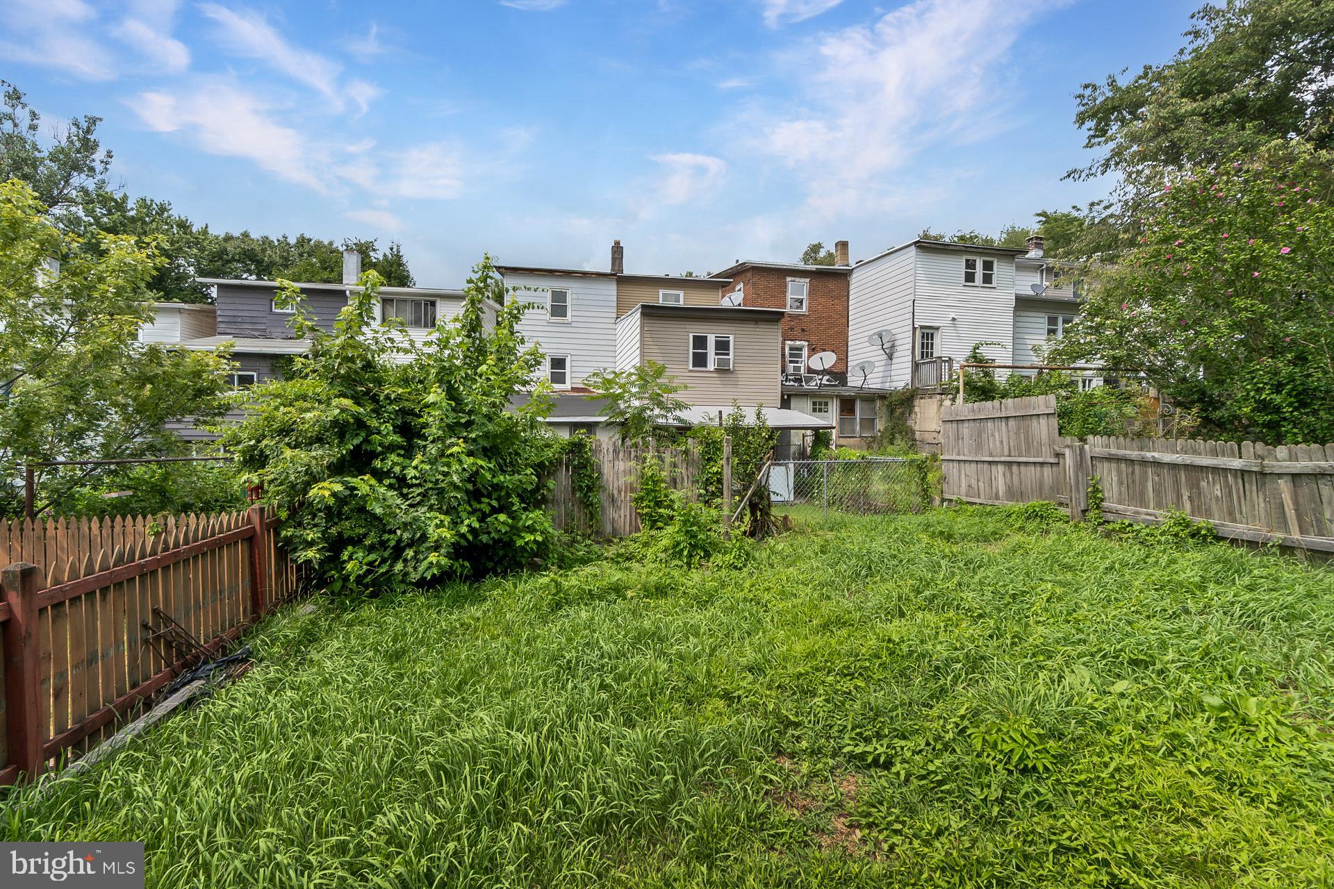 377-379 W RIDGE STREET