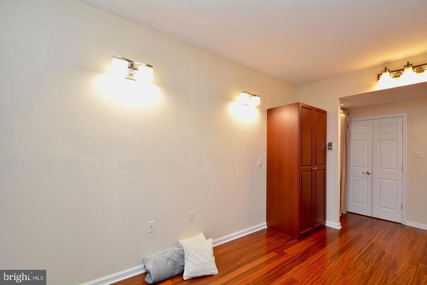 THE RIVIERA OF CHEVY CHASE - Residential Lease