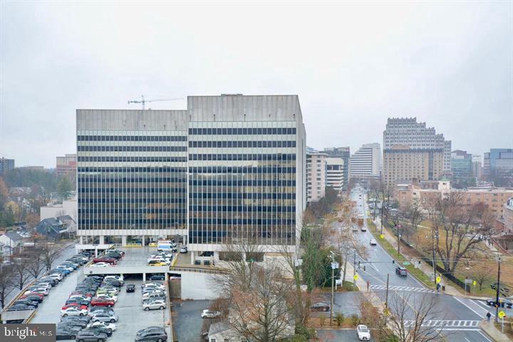 THE RIVIERA OF CHEVY CHASE - Residential Lease