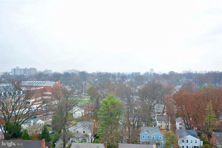 THE RIVIERA OF CHEVY CHASE - Residential Lease