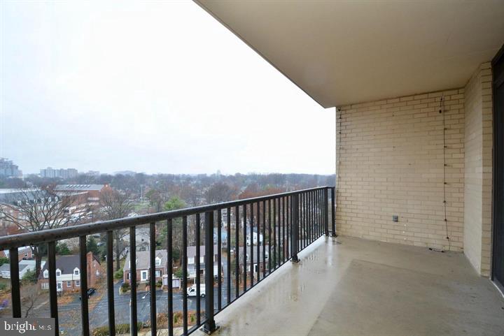 THE RIVIERA OF CHEVY CHASE - Residential Lease