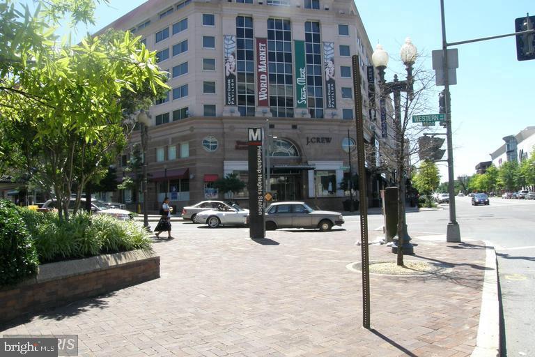 THE RIVIERA OF CHEVY CHASE - Residential Lease