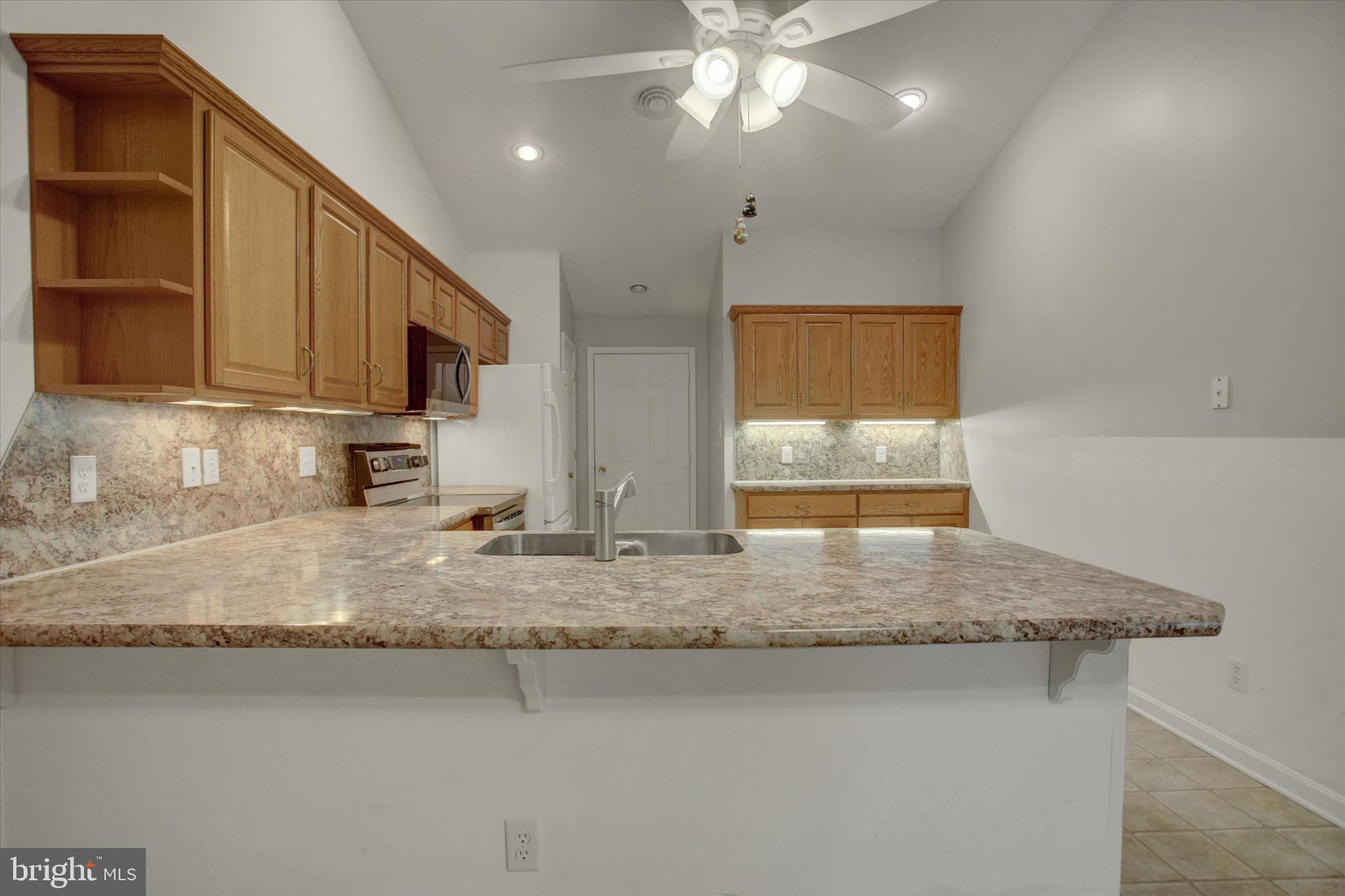 MOSS SPRING ESTATES - Residential