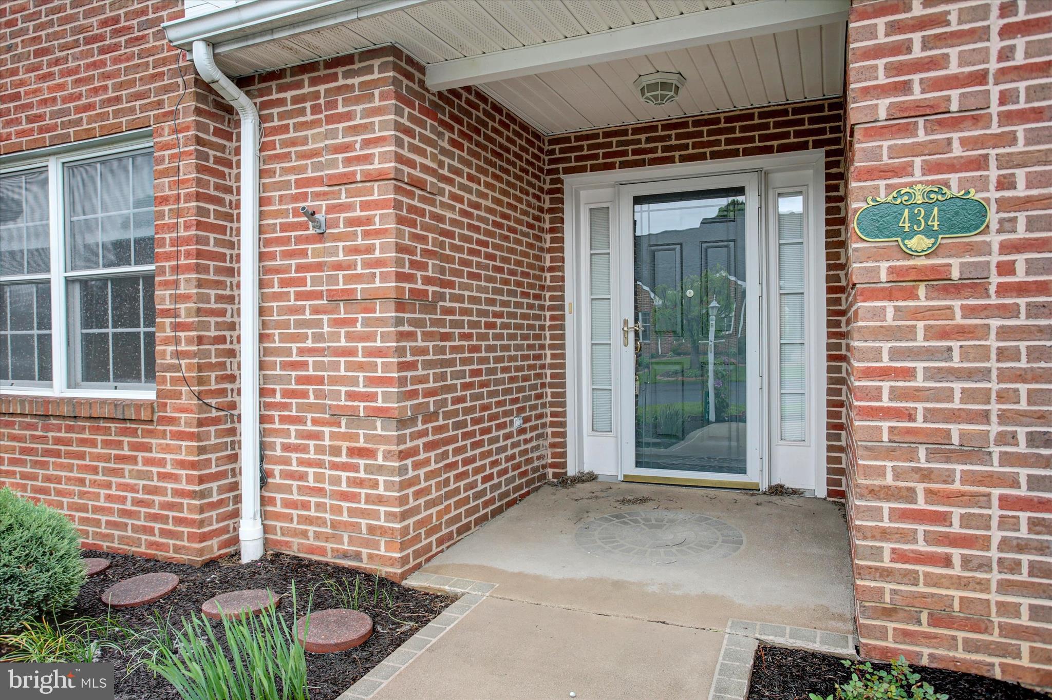 MOSS SPRING ESTATES - Residential