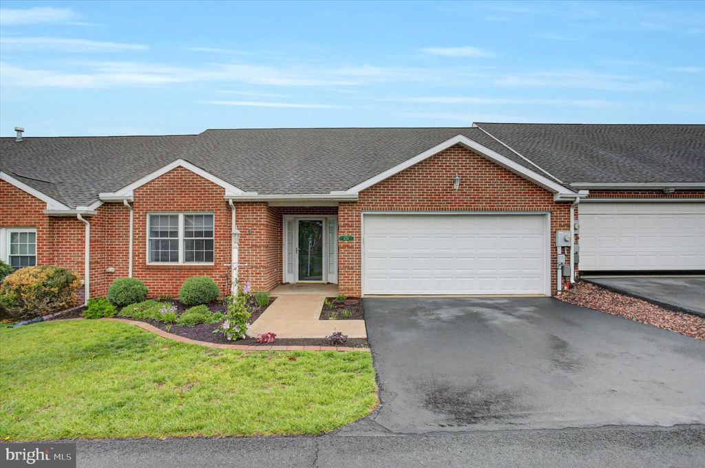 Photo of 434 Moss Spring Avenue, GREENCASTLE, PA 17225 (MLS # PAFL2034002)