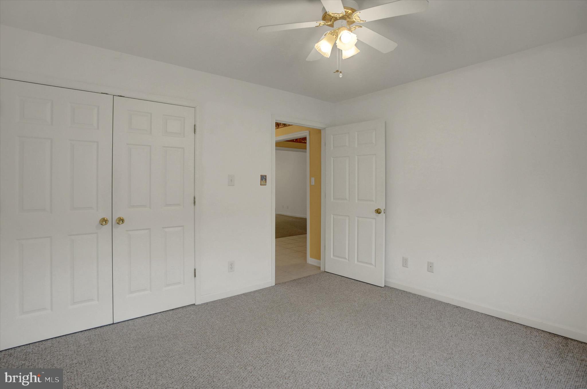MOSS SPRING ESTATES - Residential