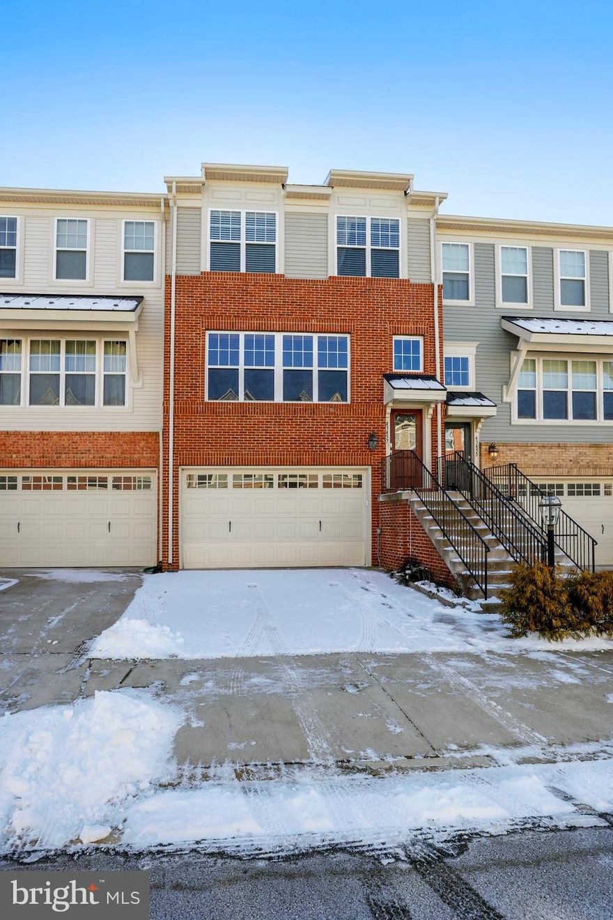 Spacious 3 Bedroom Town House in Excellent Location in Chantilly! Very open plan with Hardwood floors through the entire Main Level. Gourmet kitchen with Granite countertops, SS appliances and very spacious pantry. 3 Spacious BR's on Upper level and Laundry! Basement with Recreation Room with Fireplace and Full Bath. Very easy access to Route 50 and just minutes off shopping complex.