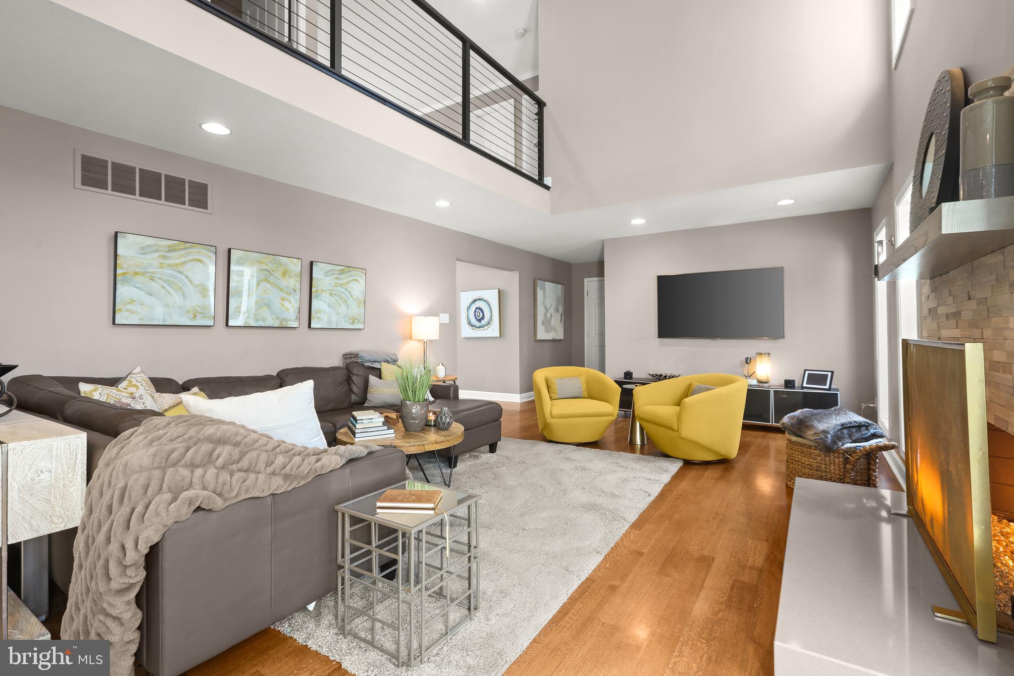 HAMPTON RIDGE - Residential