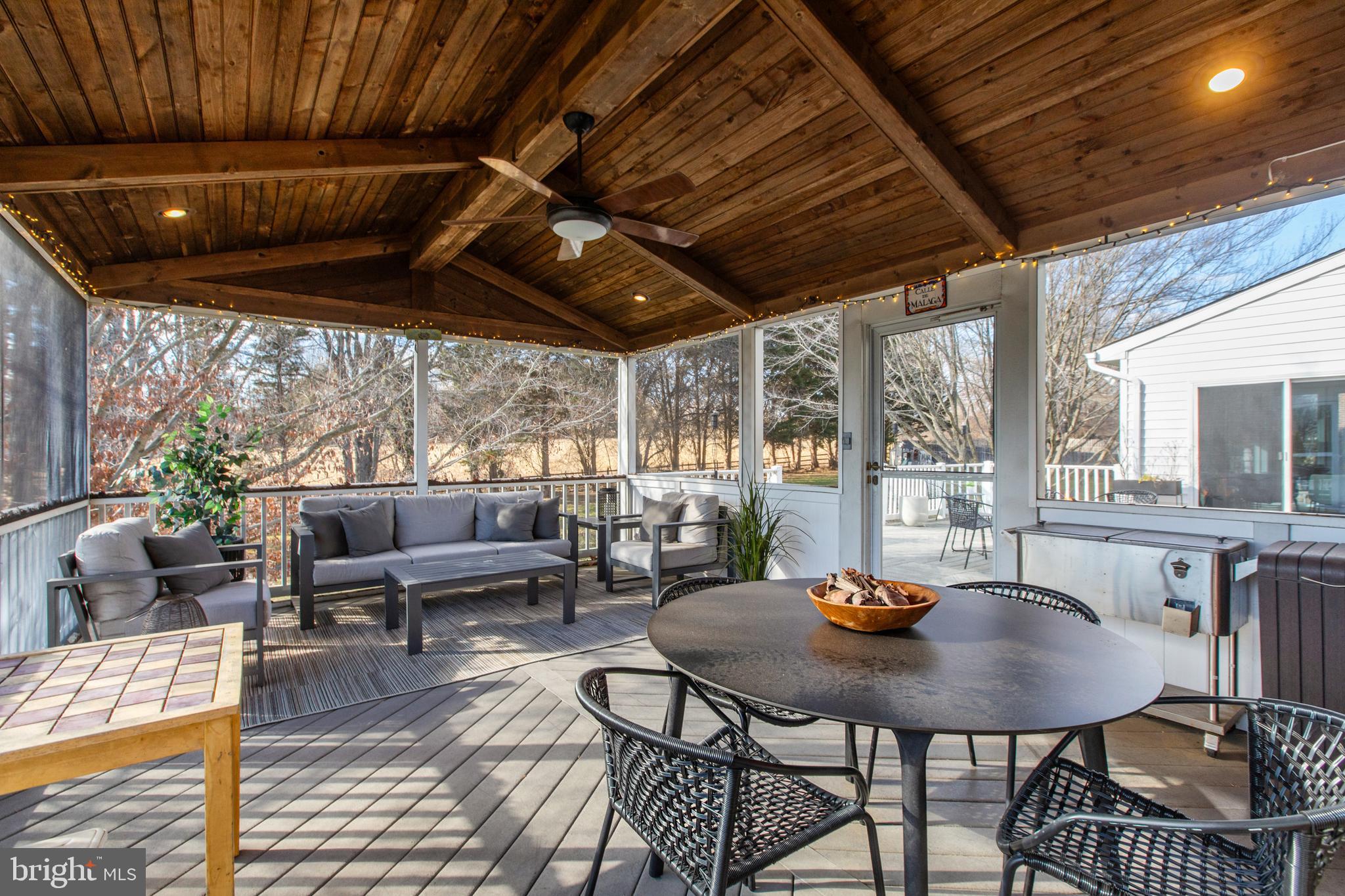 HAMPTON RIDGE - Residential