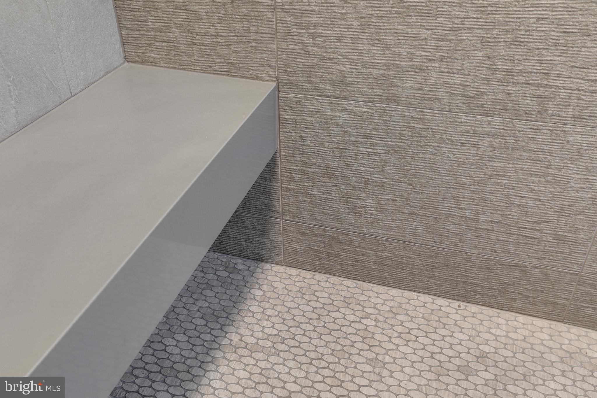 HAMPTON RIDGE - Residential