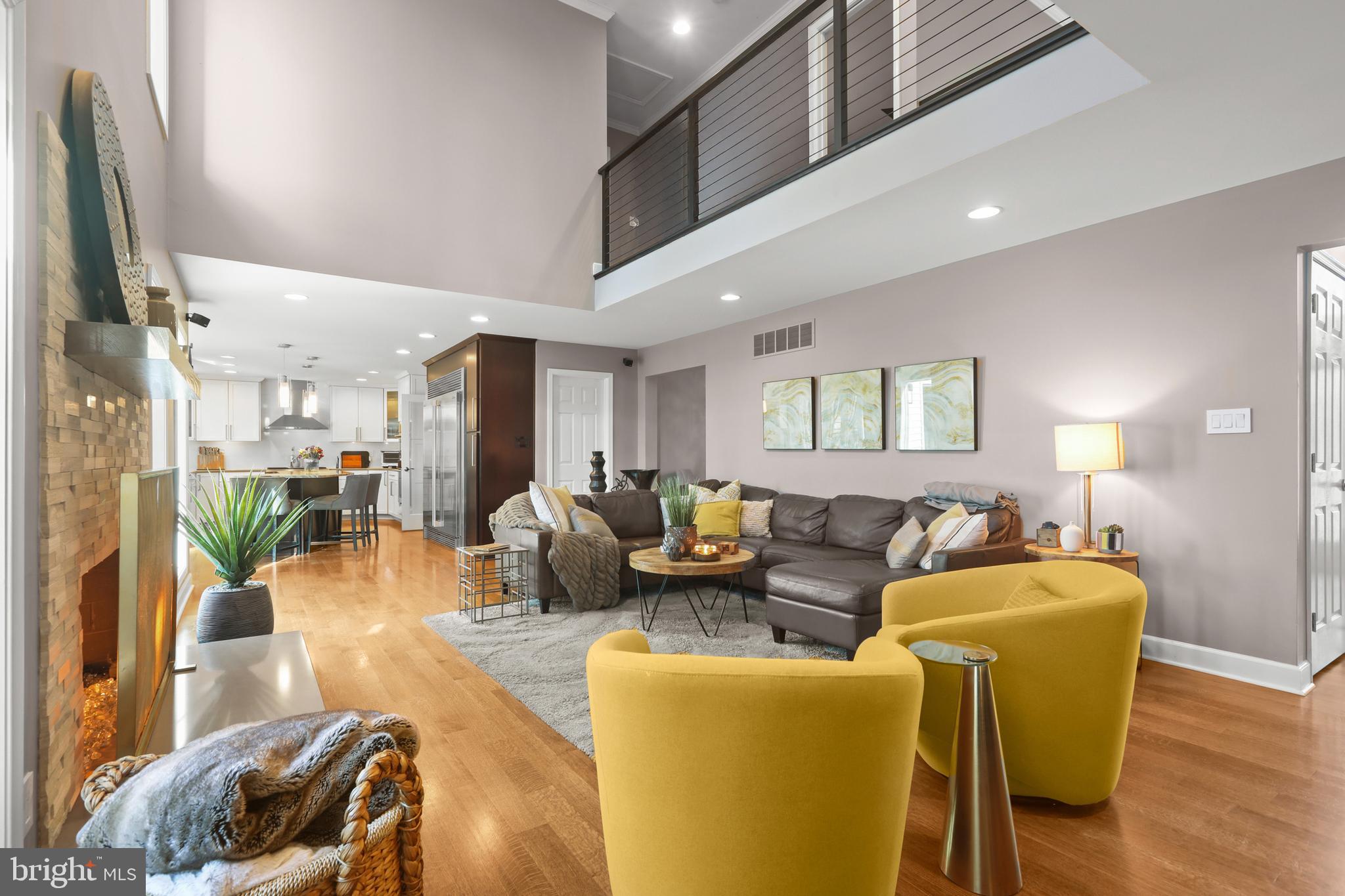 HAMPTON RIDGE - Residential