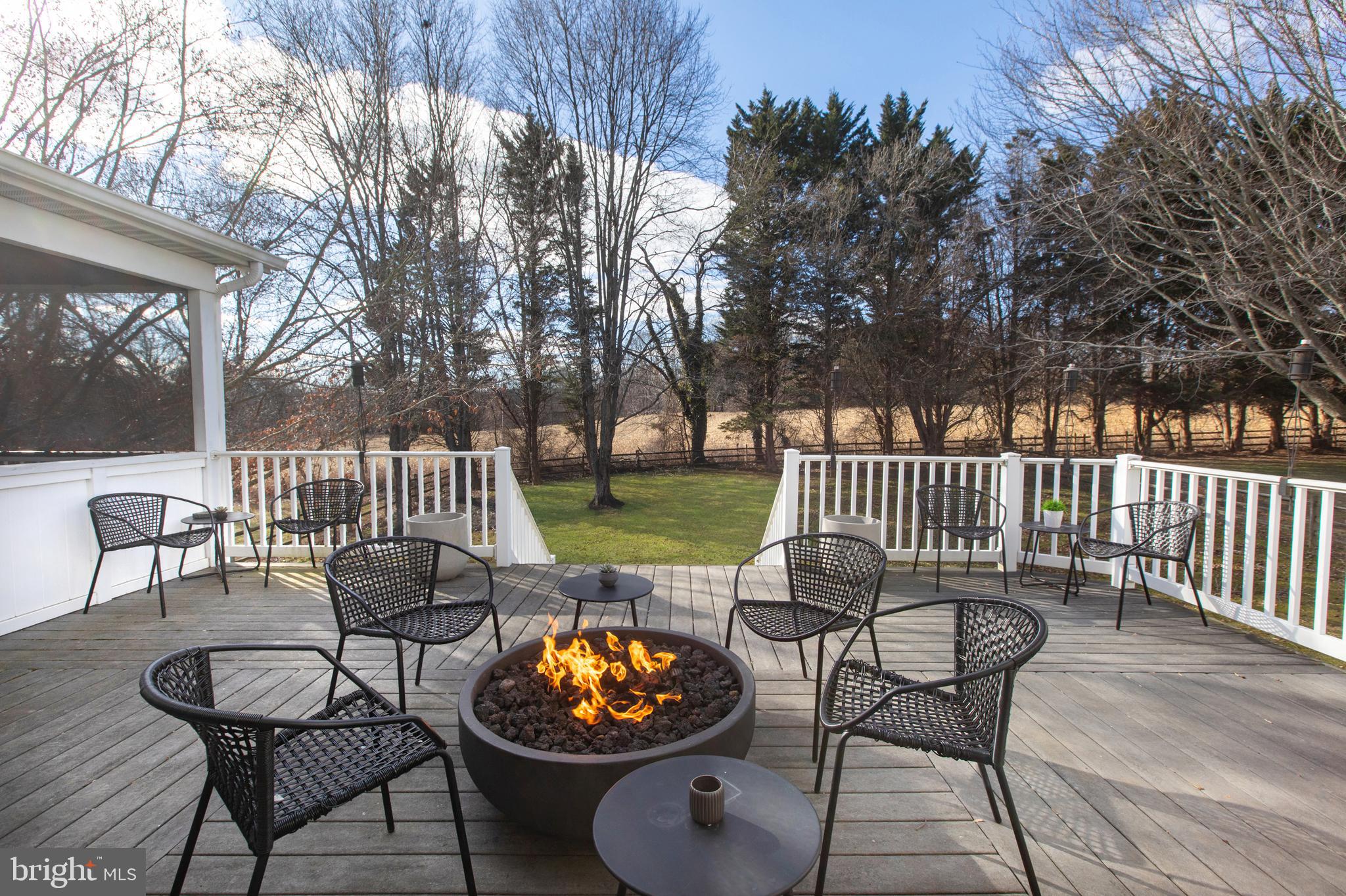 HAMPTON RIDGE - Residential