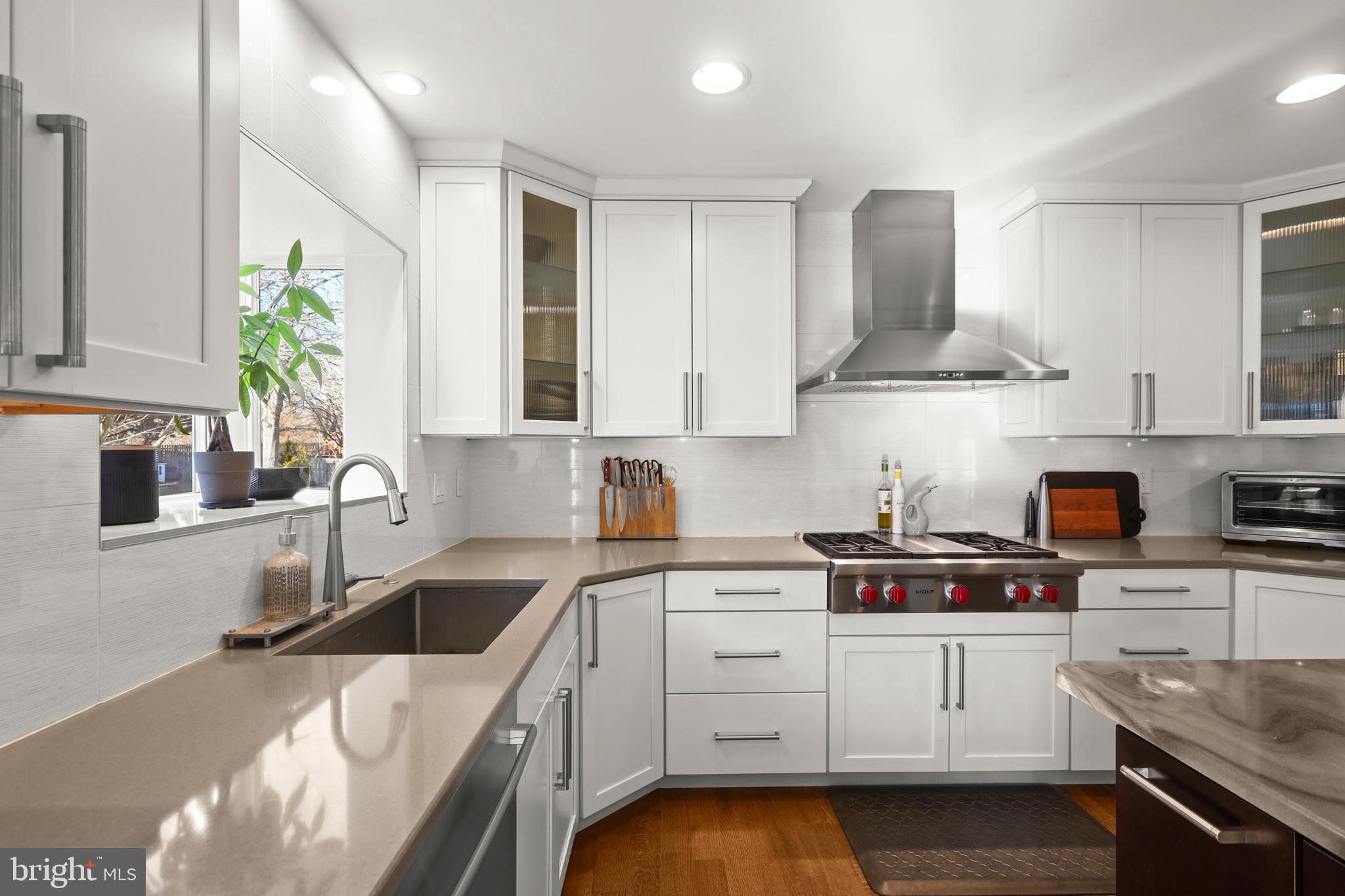 HAMPTON RIDGE - Residential