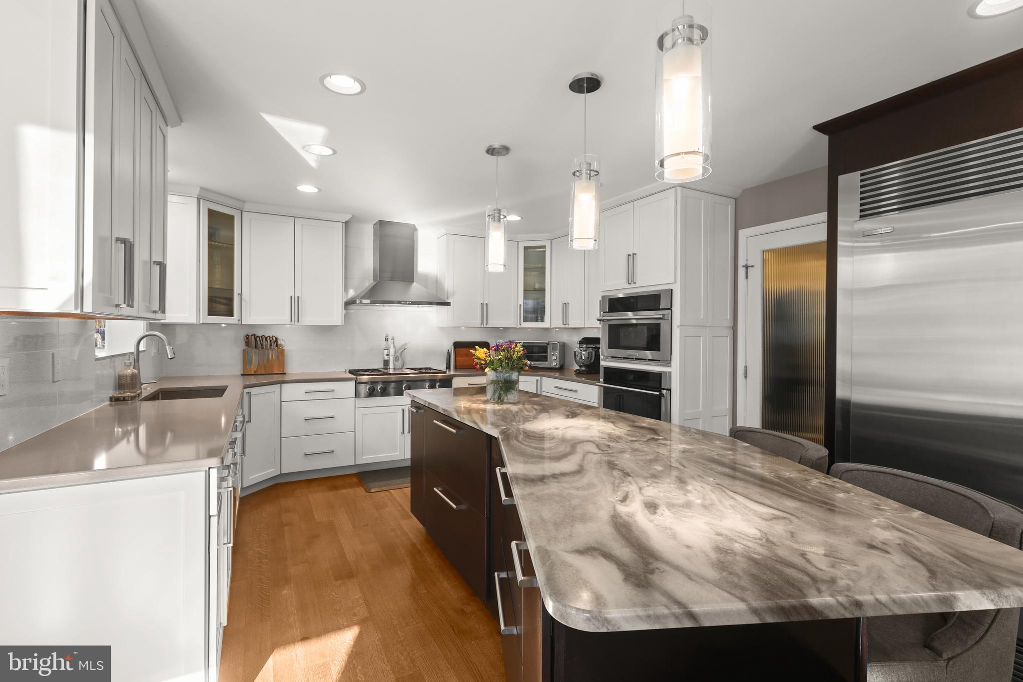 HAMPTON RIDGE - Residential