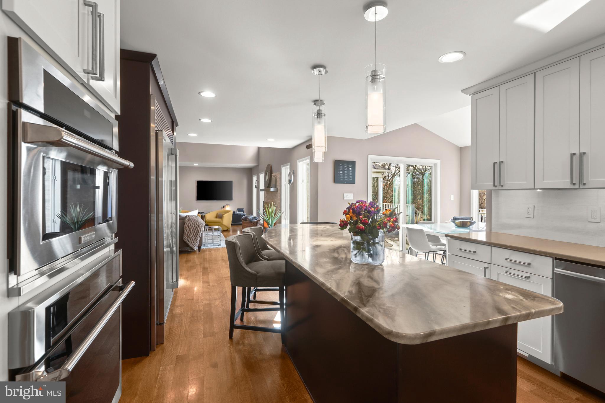 HAMPTON RIDGE - Residential