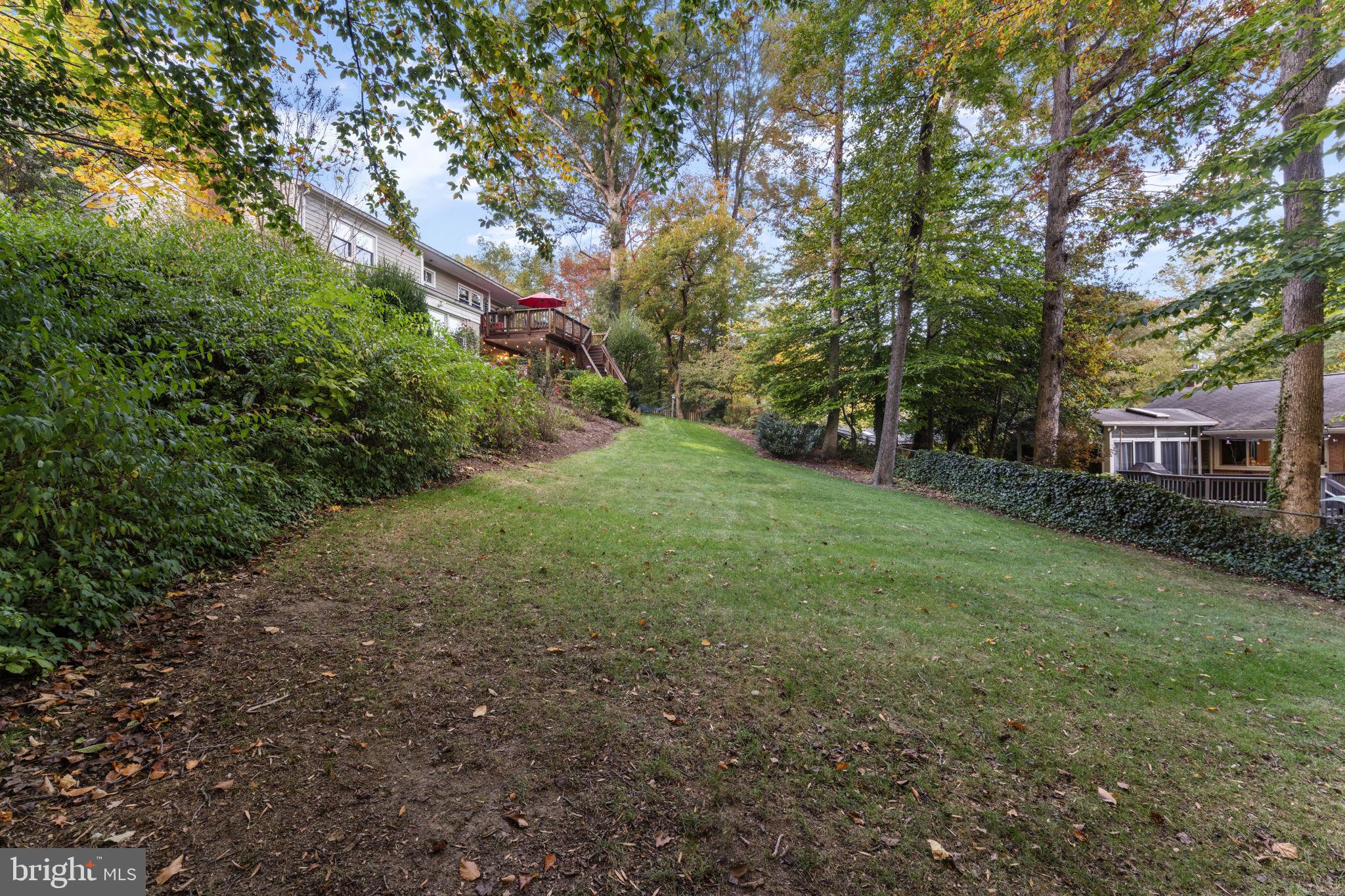 9303 SWINBURNE COURT