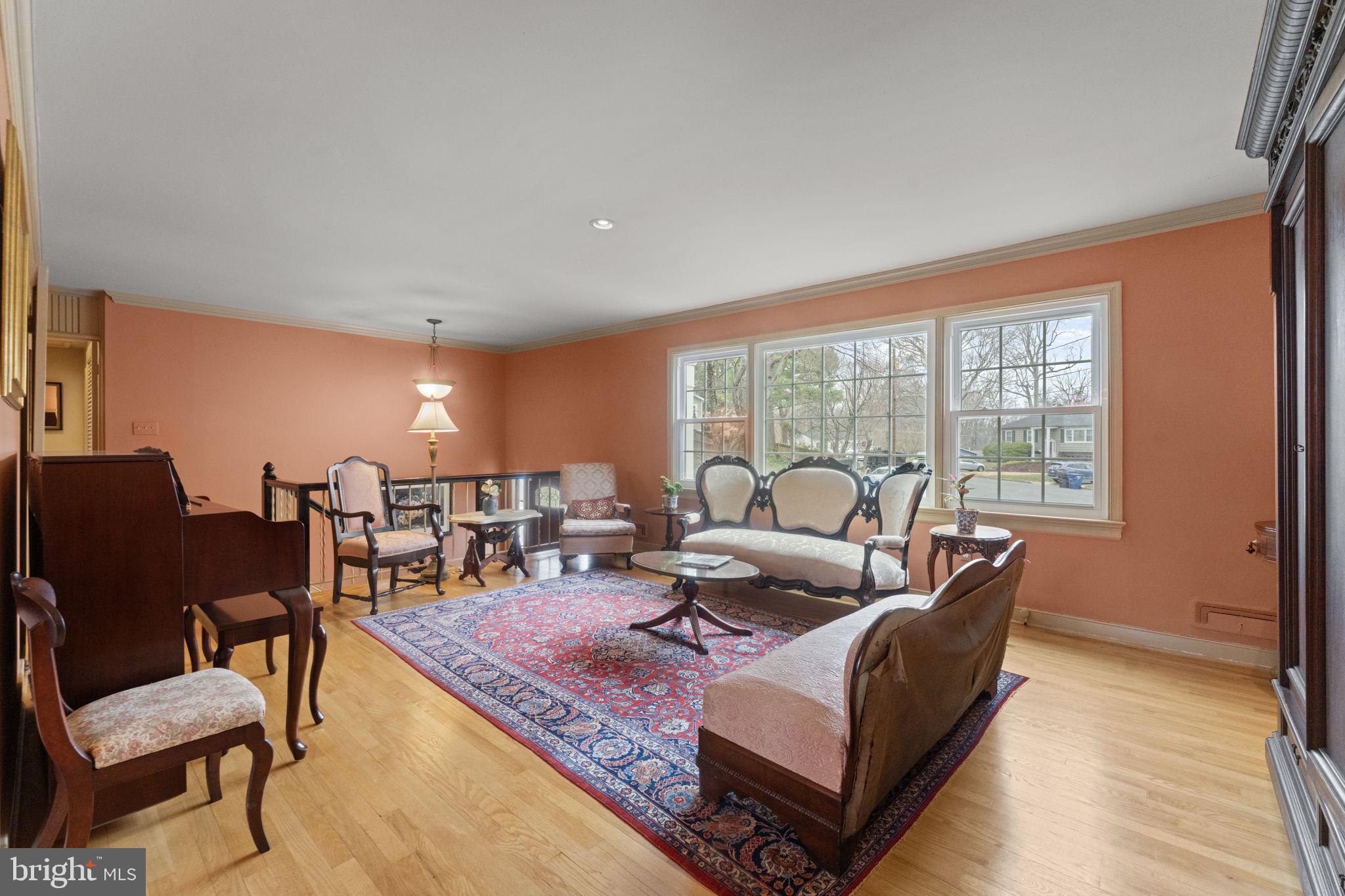 9303 SWINBURNE COURT