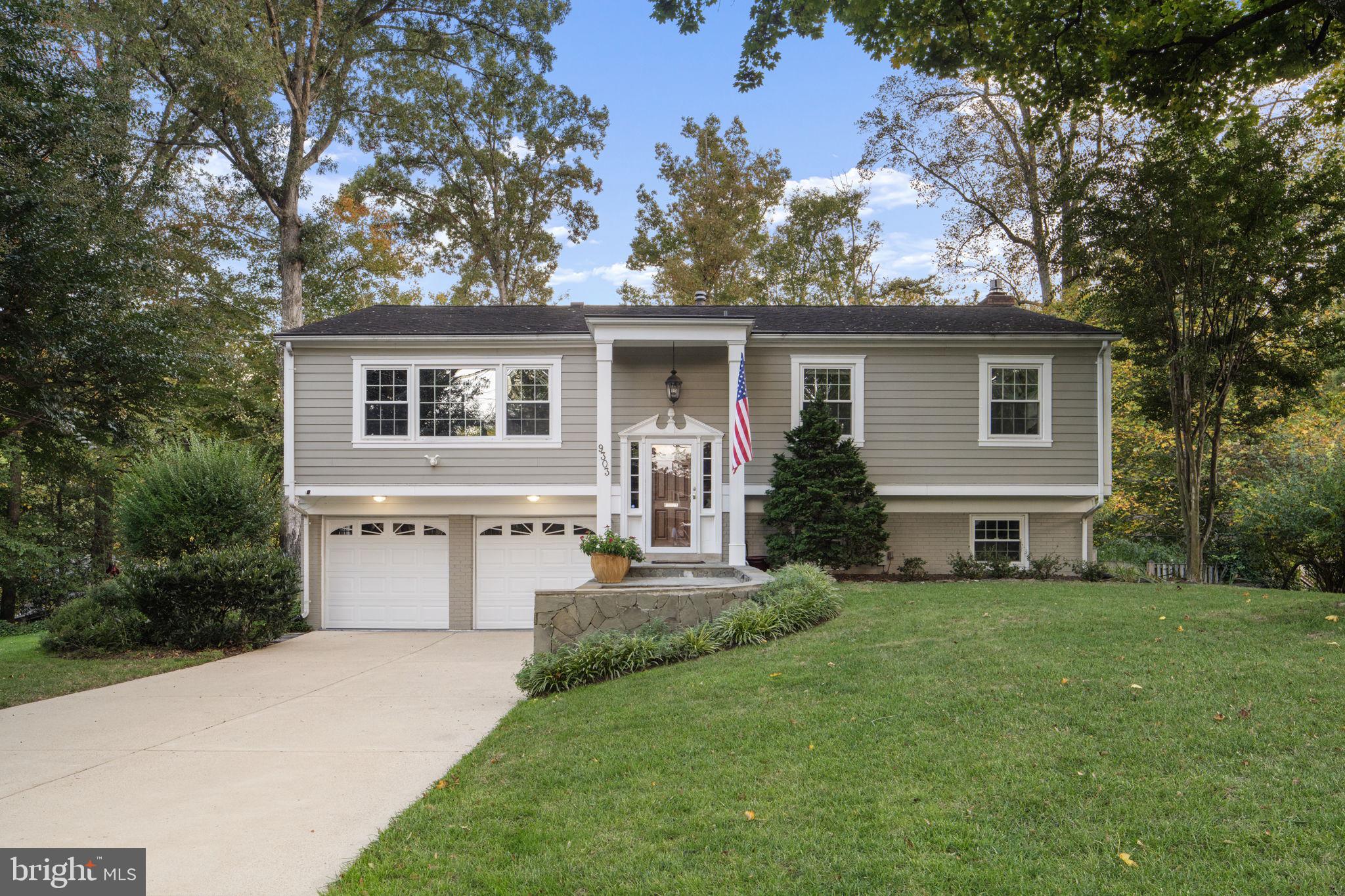 9303 SWINBURNE COURT