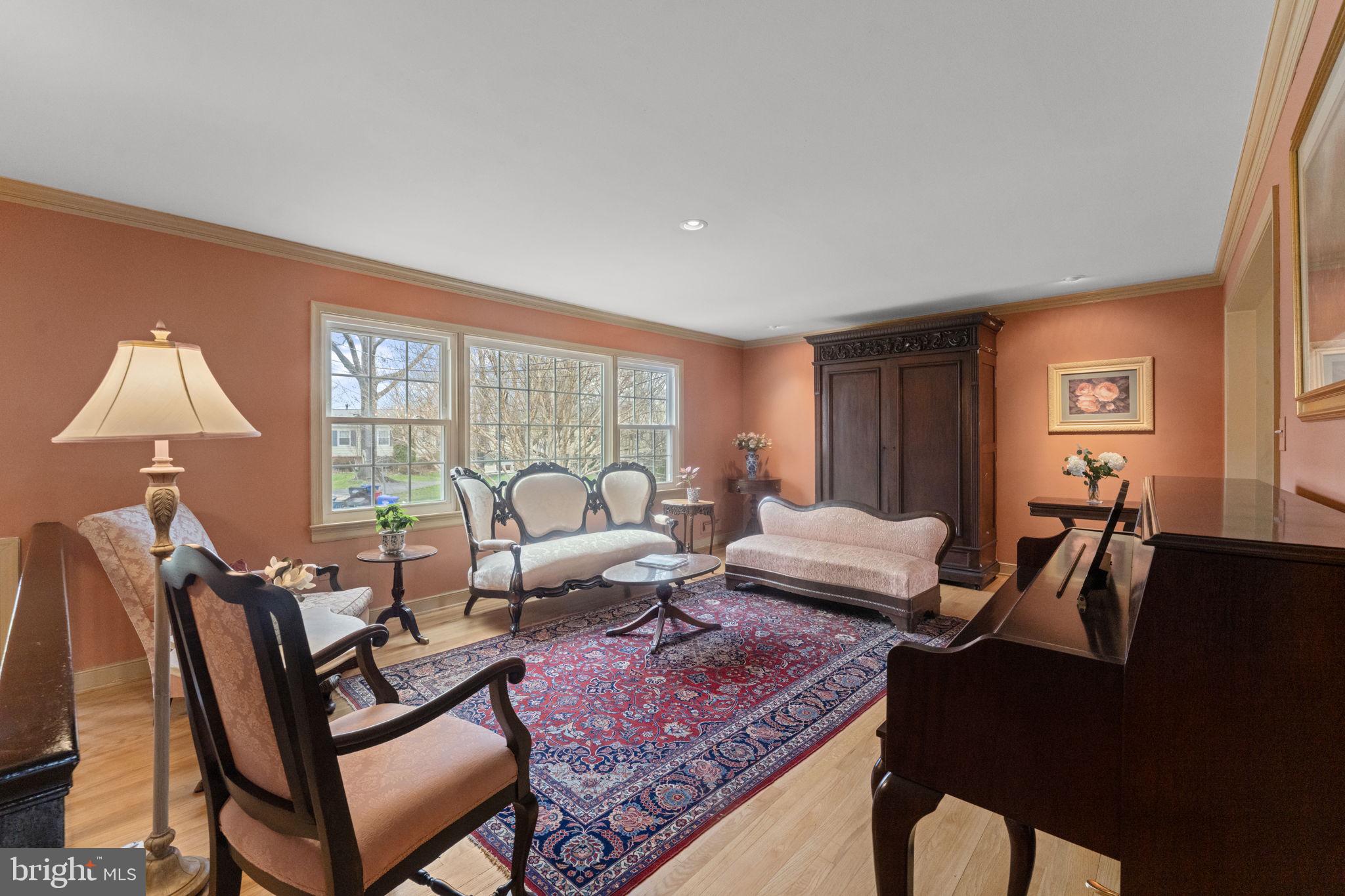 9303 SWINBURNE COURT