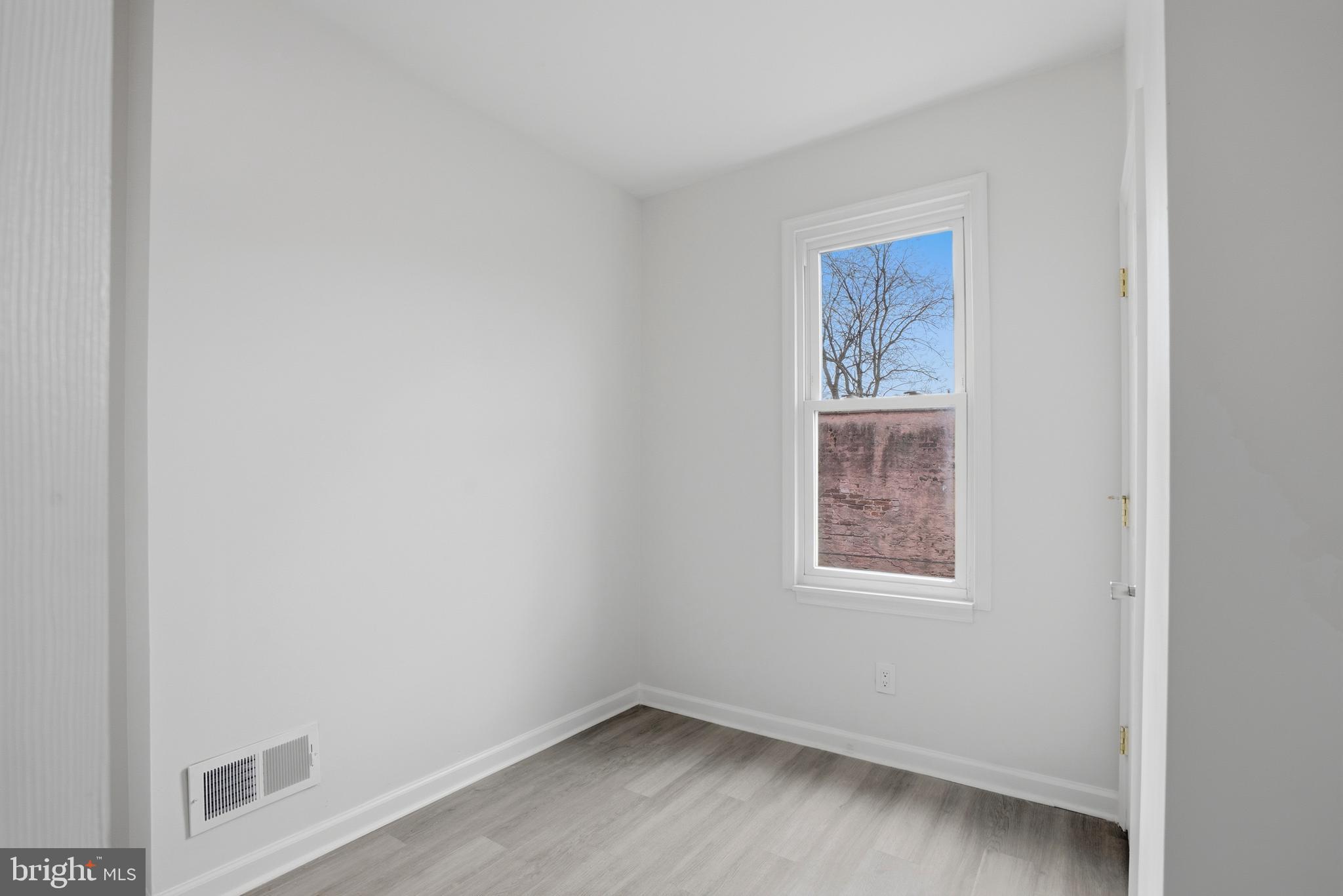 MILL CREEK - Residential