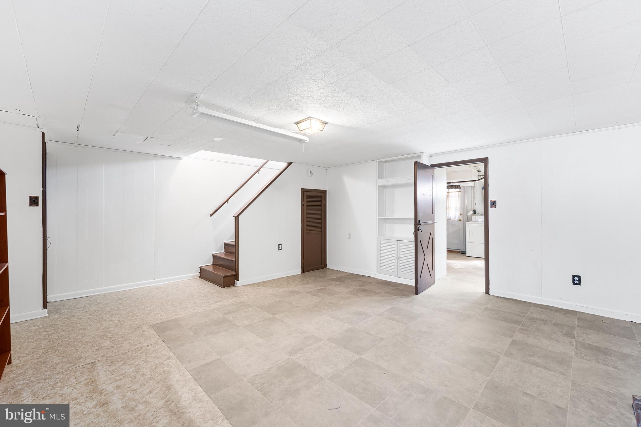 LOCH RAVEN MANOR - Residential