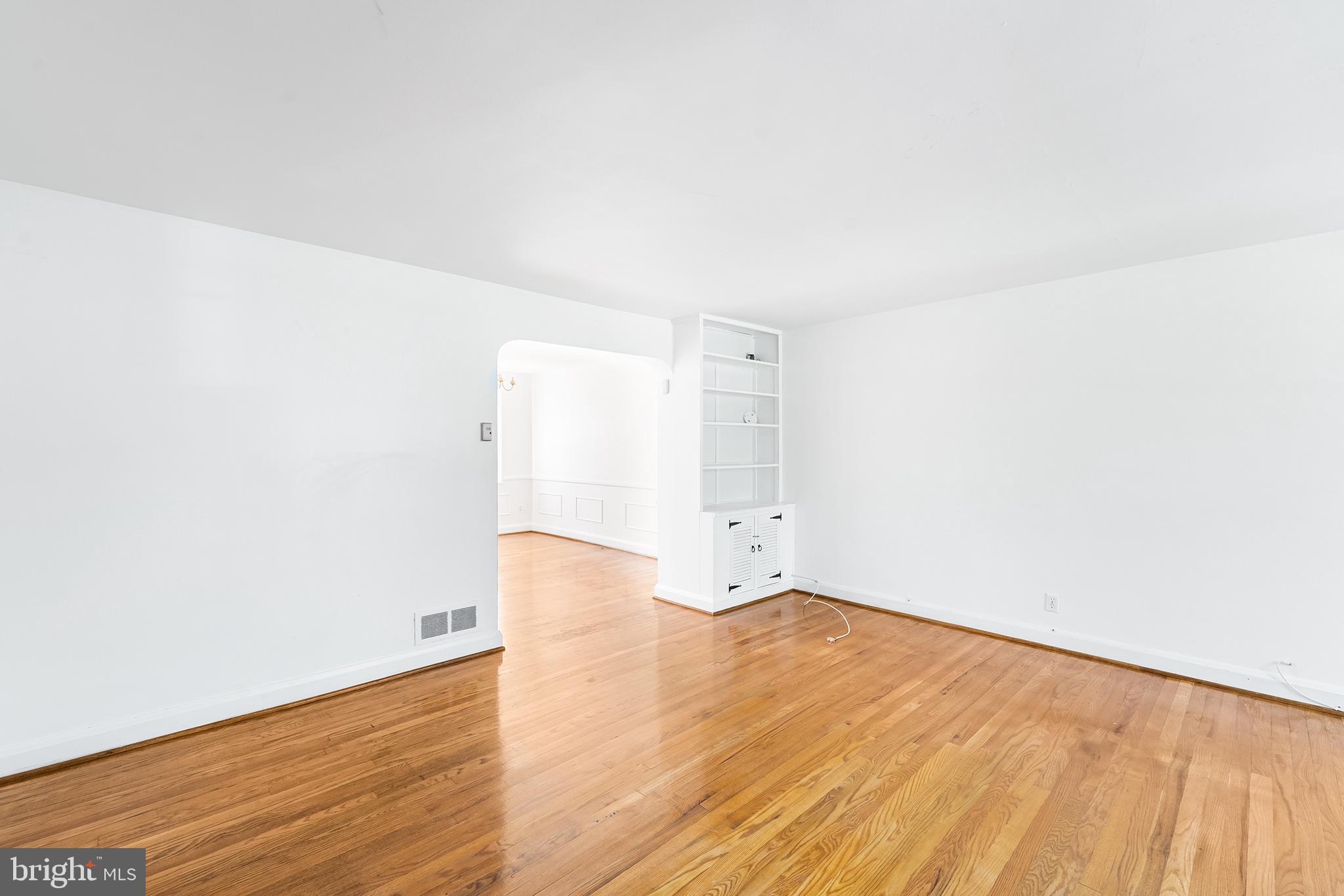 LOCH RAVEN MANOR - Residential