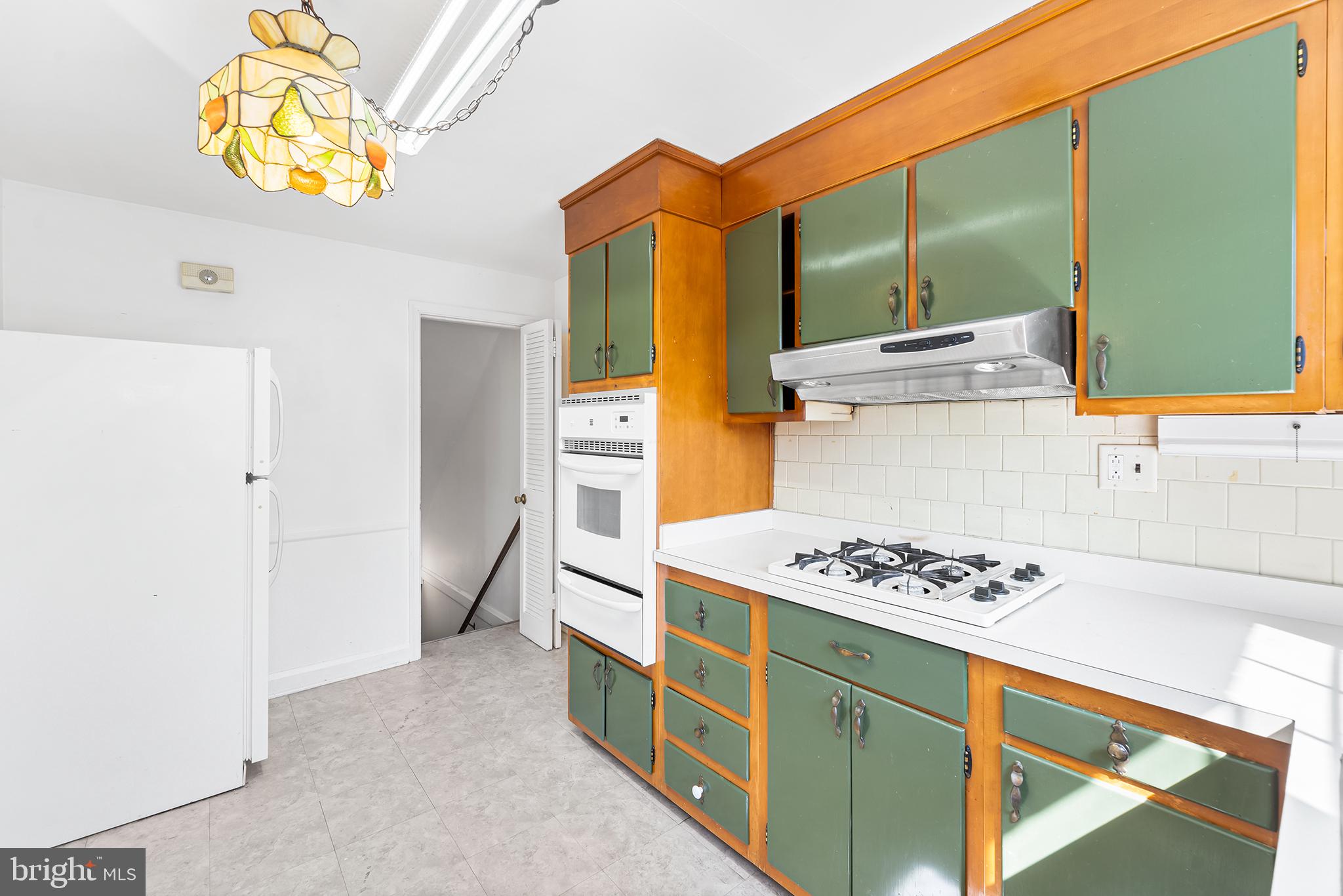 LOCH RAVEN MANOR - Residential