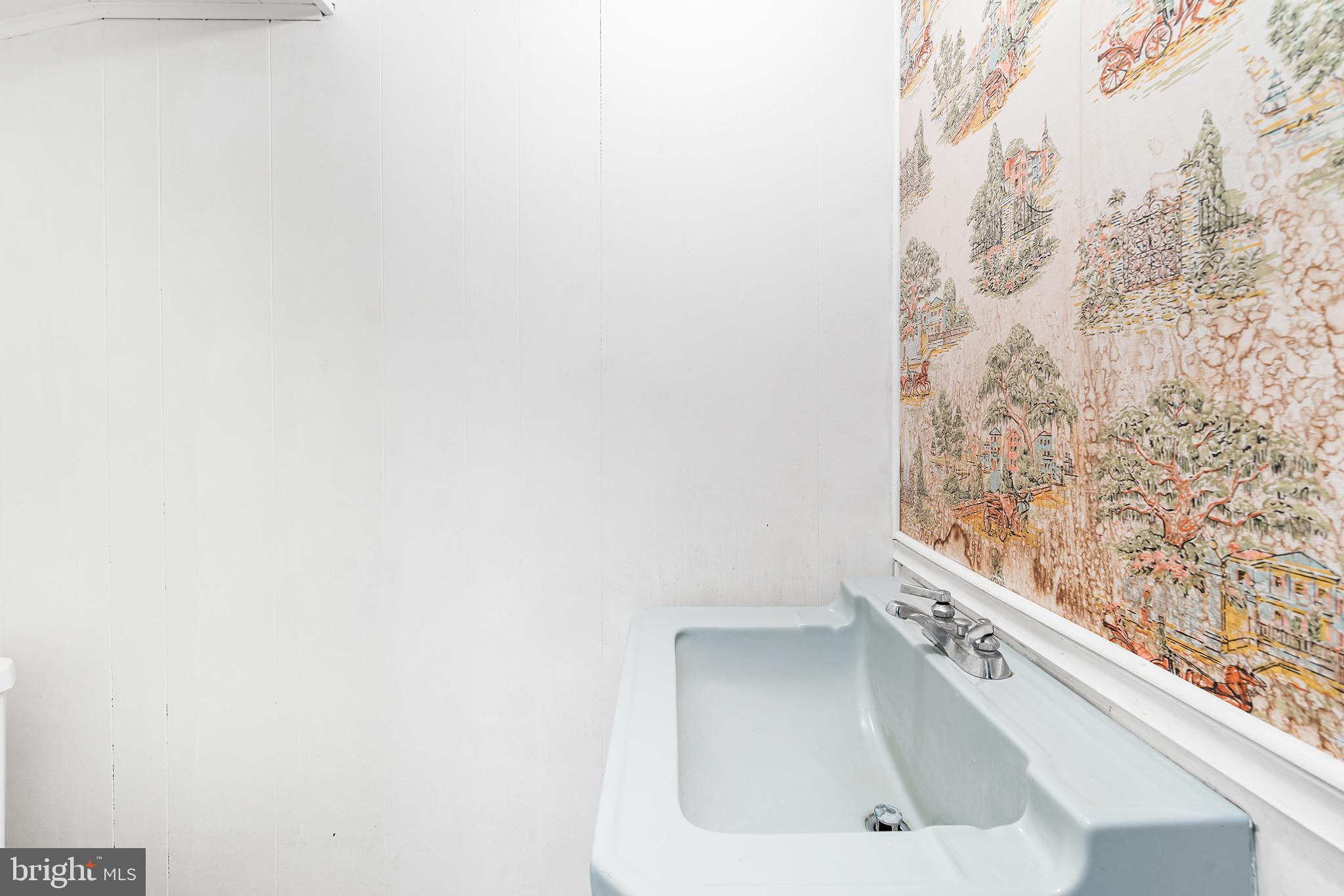 LOCH RAVEN MANOR - Residential