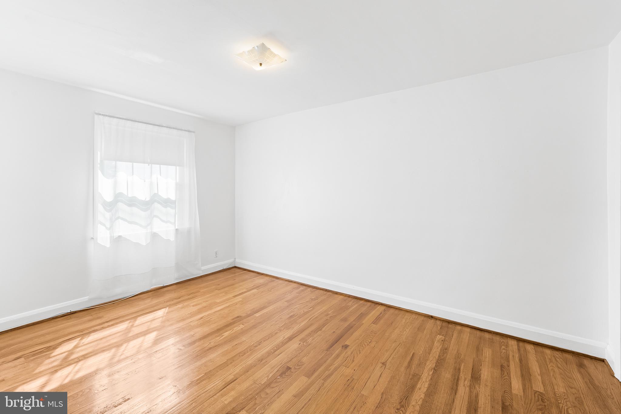 LOCH RAVEN MANOR - Residential