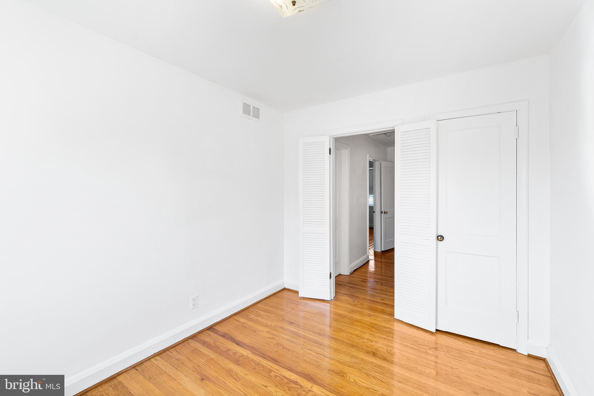 LOCH RAVEN MANOR - Residential