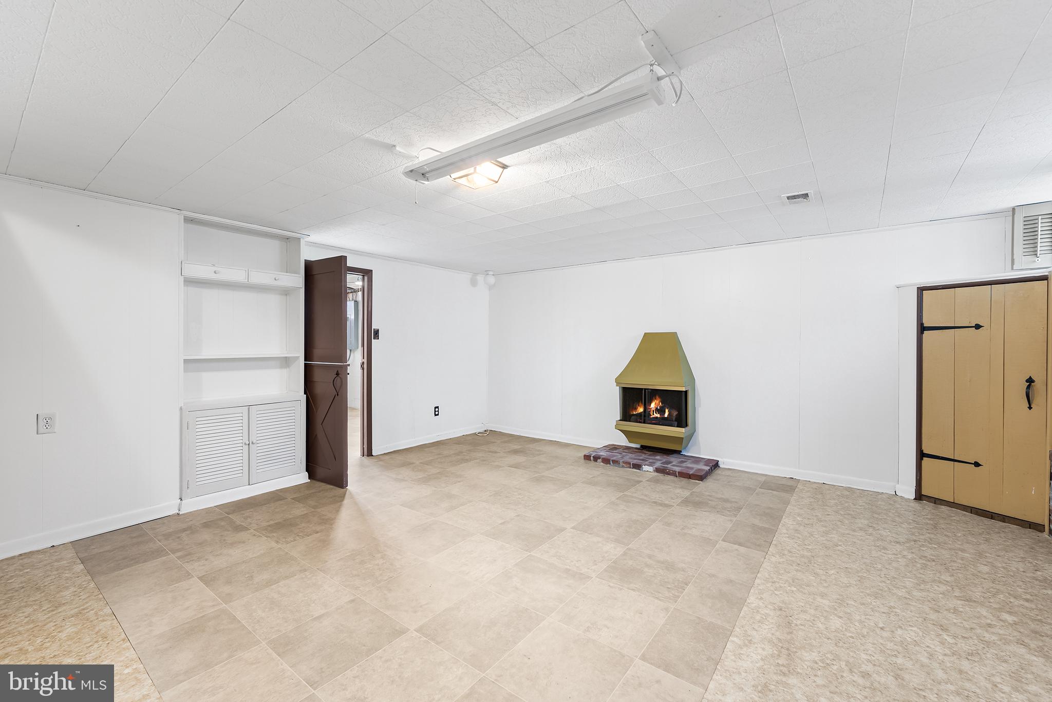 LOCH RAVEN MANOR - Residential