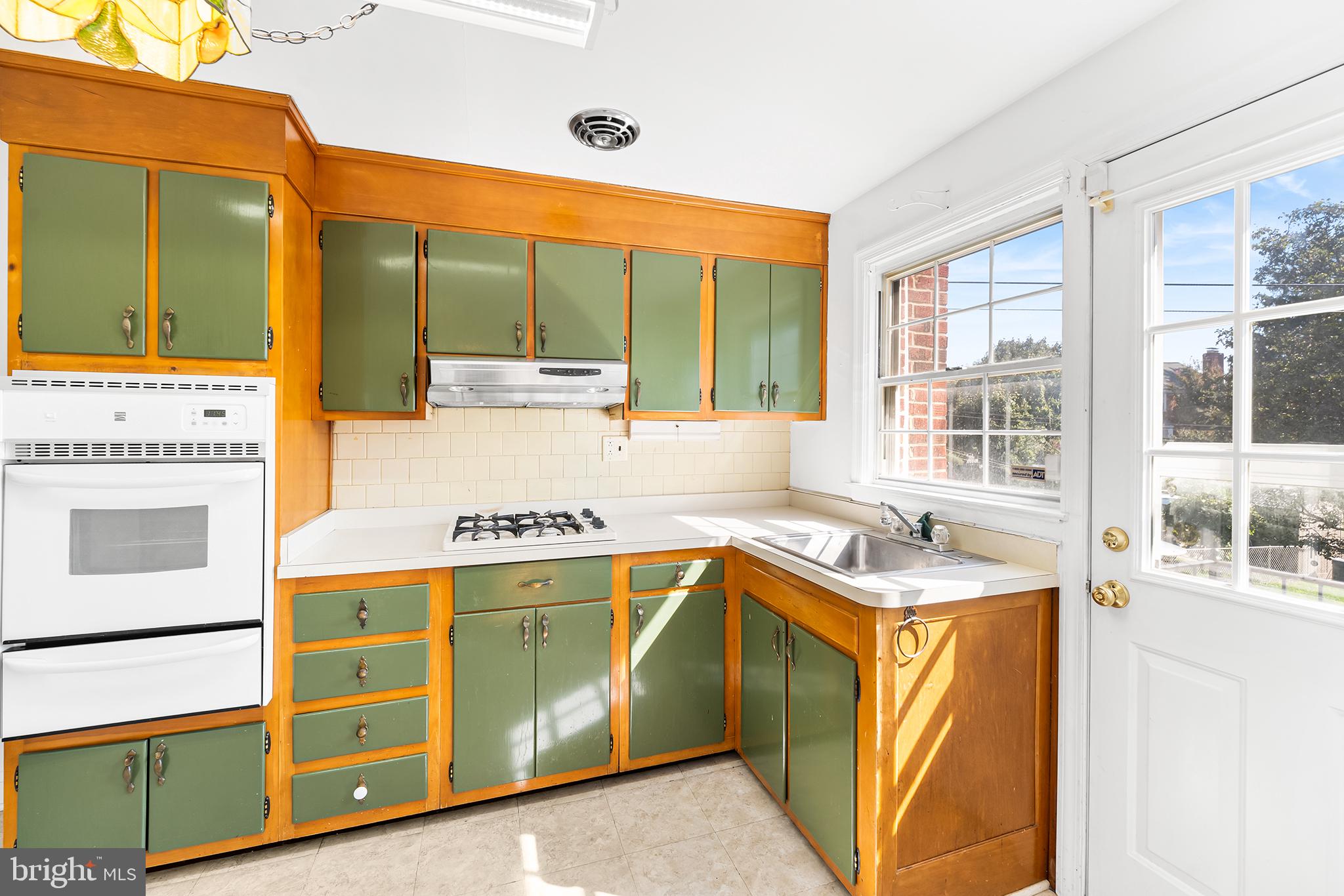 LOCH RAVEN MANOR - Residential