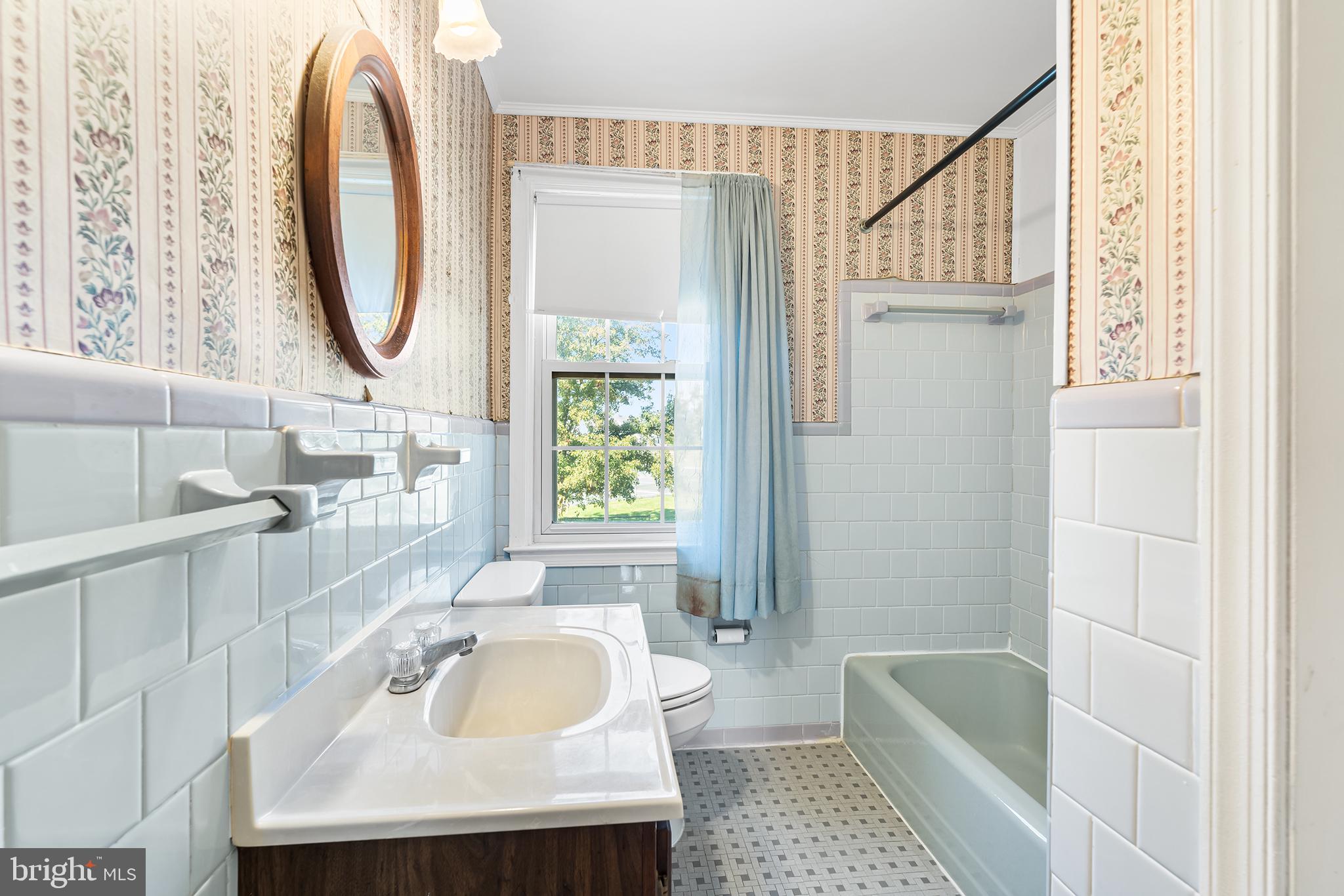 LOCH RAVEN MANOR - Residential