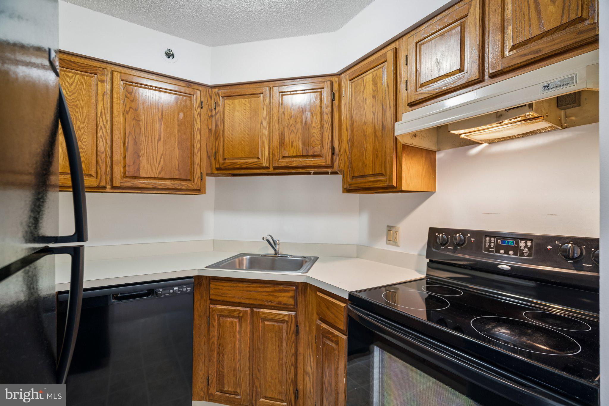 2018-2032 WALNUT STREET 18G