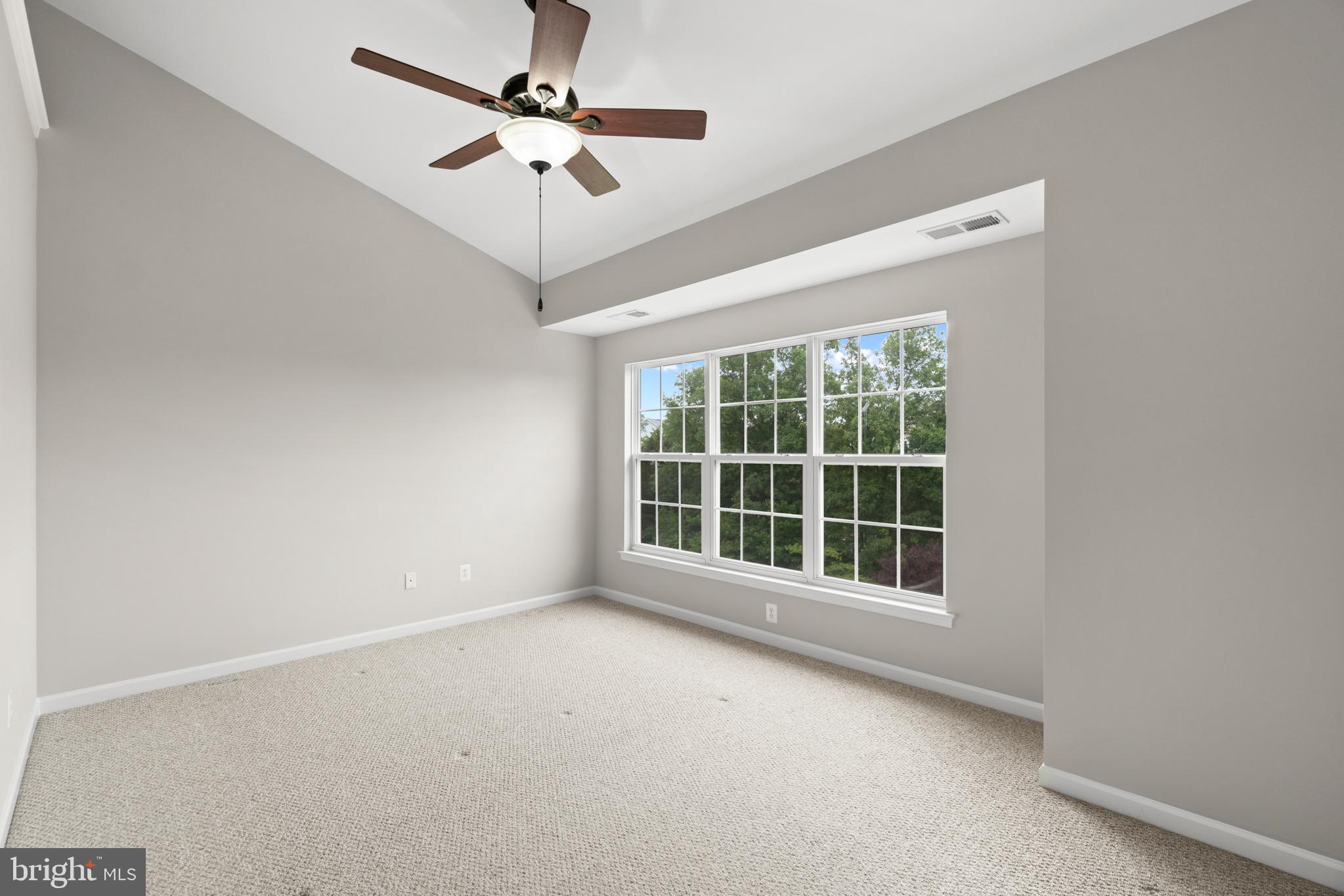 BELMONT COUNTRY CLUB - Residential Lease