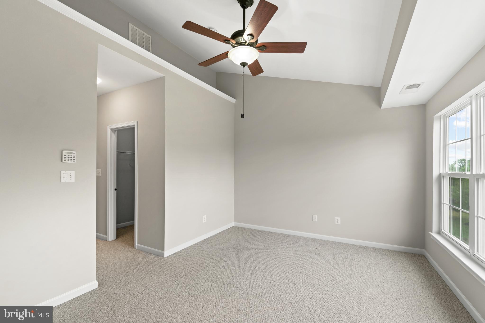 BELMONT COUNTRY CLUB - Residential Lease