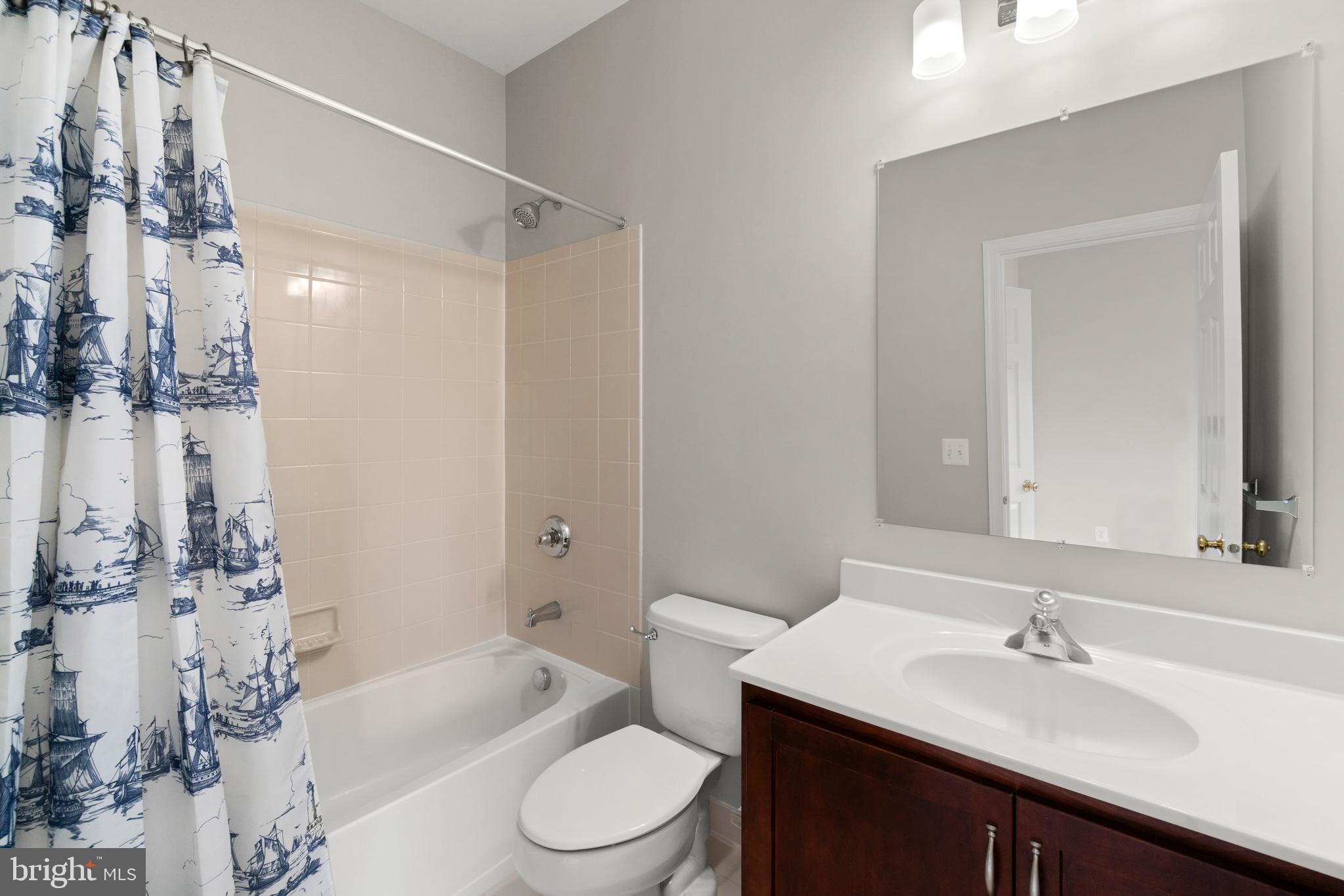 BELMONT COUNTRY CLUB - Residential Lease