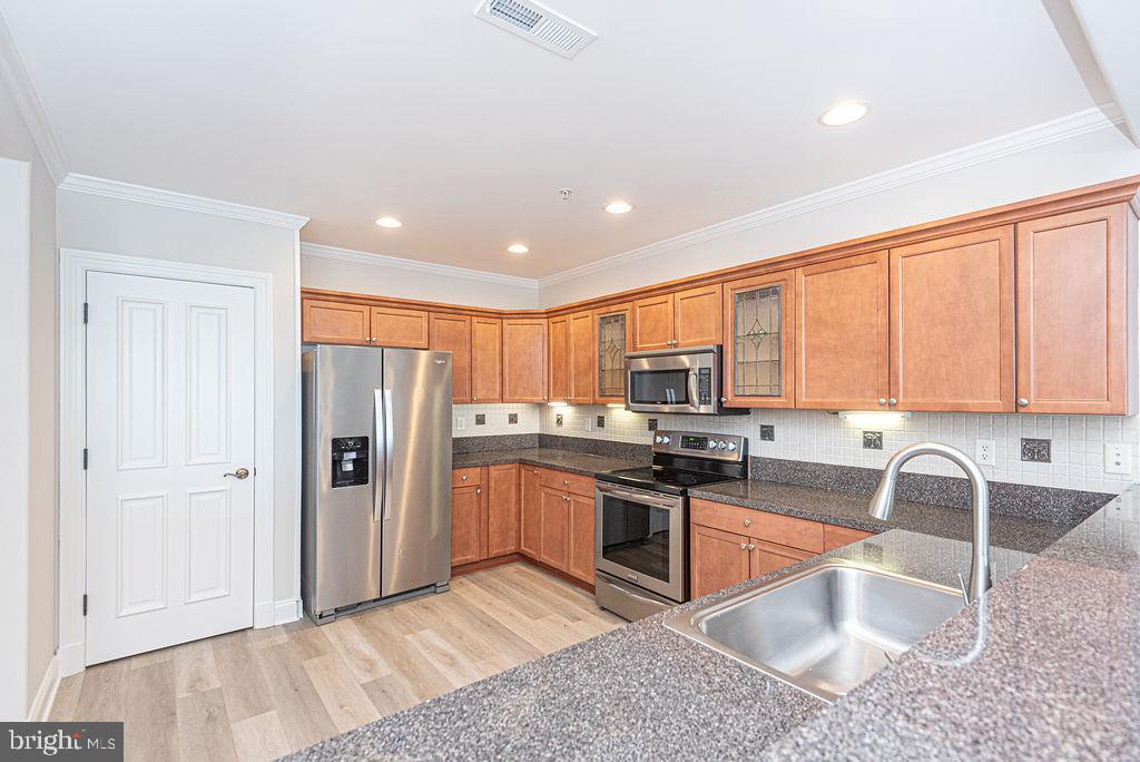 OCEAN PINES - THE POINT - Residential