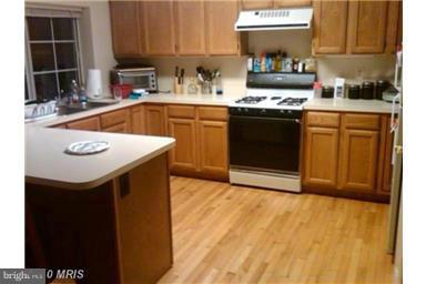 PARADISE - Residential Lease