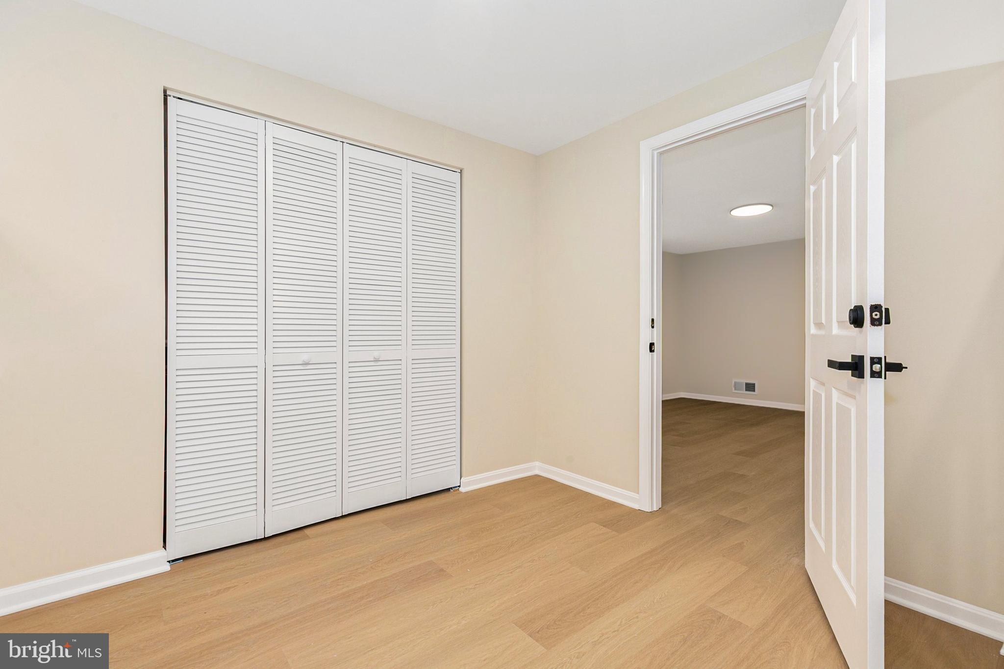 WHEATON WOODS - Residential