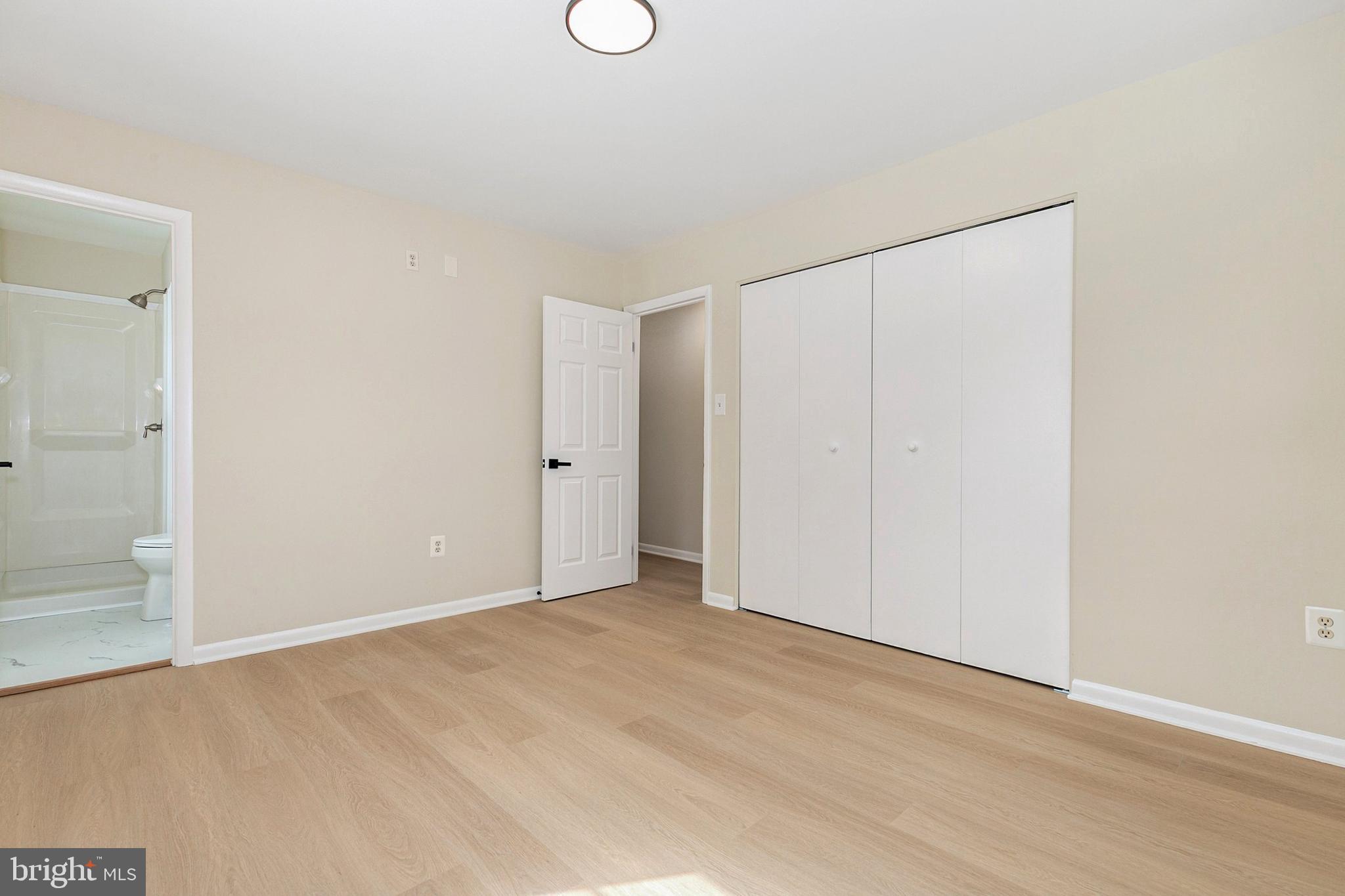 WHEATON WOODS - Residential