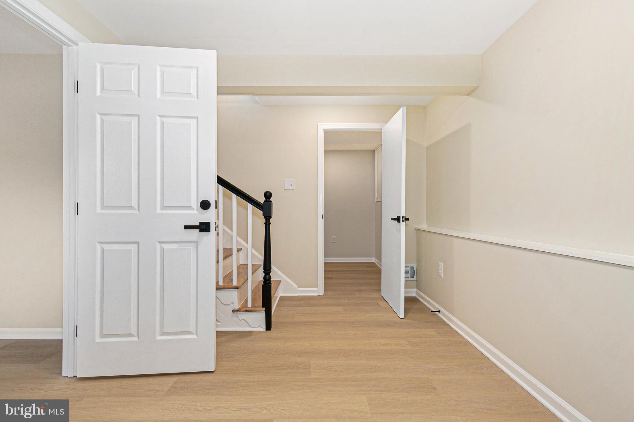 WHEATON WOODS - Residential