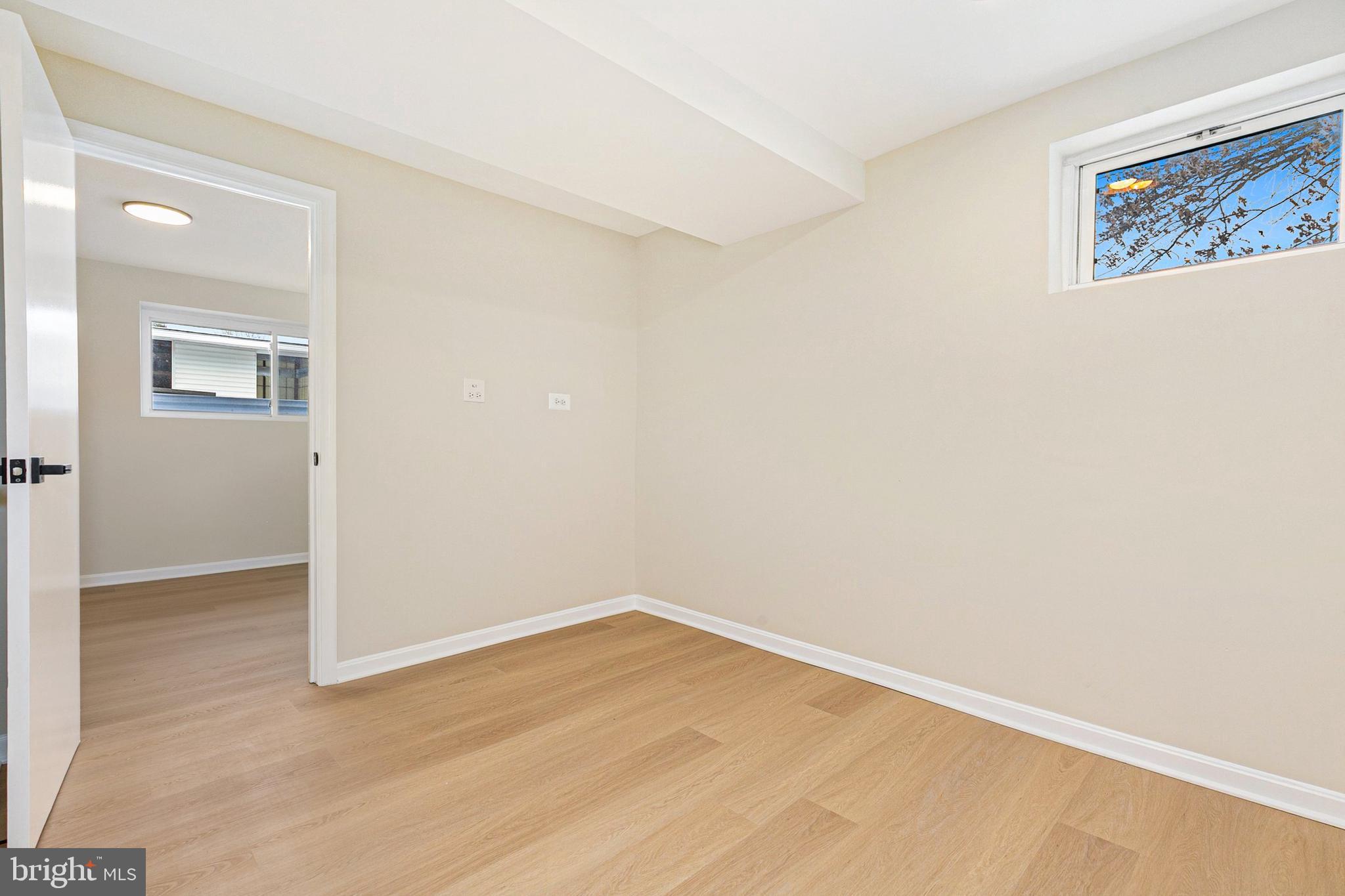 WHEATON WOODS - Residential